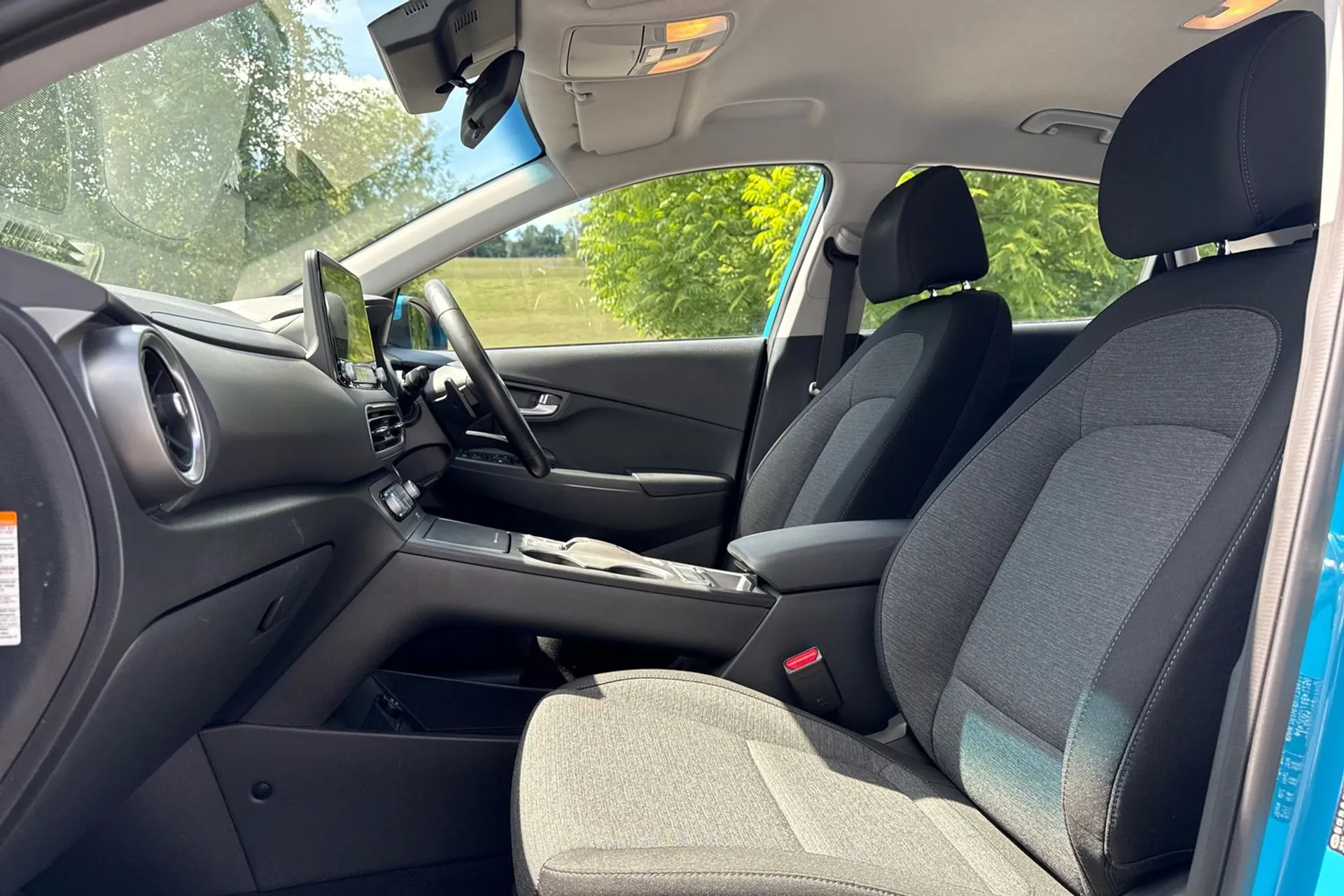 HYUNDAI KONA thumbnail image number 18