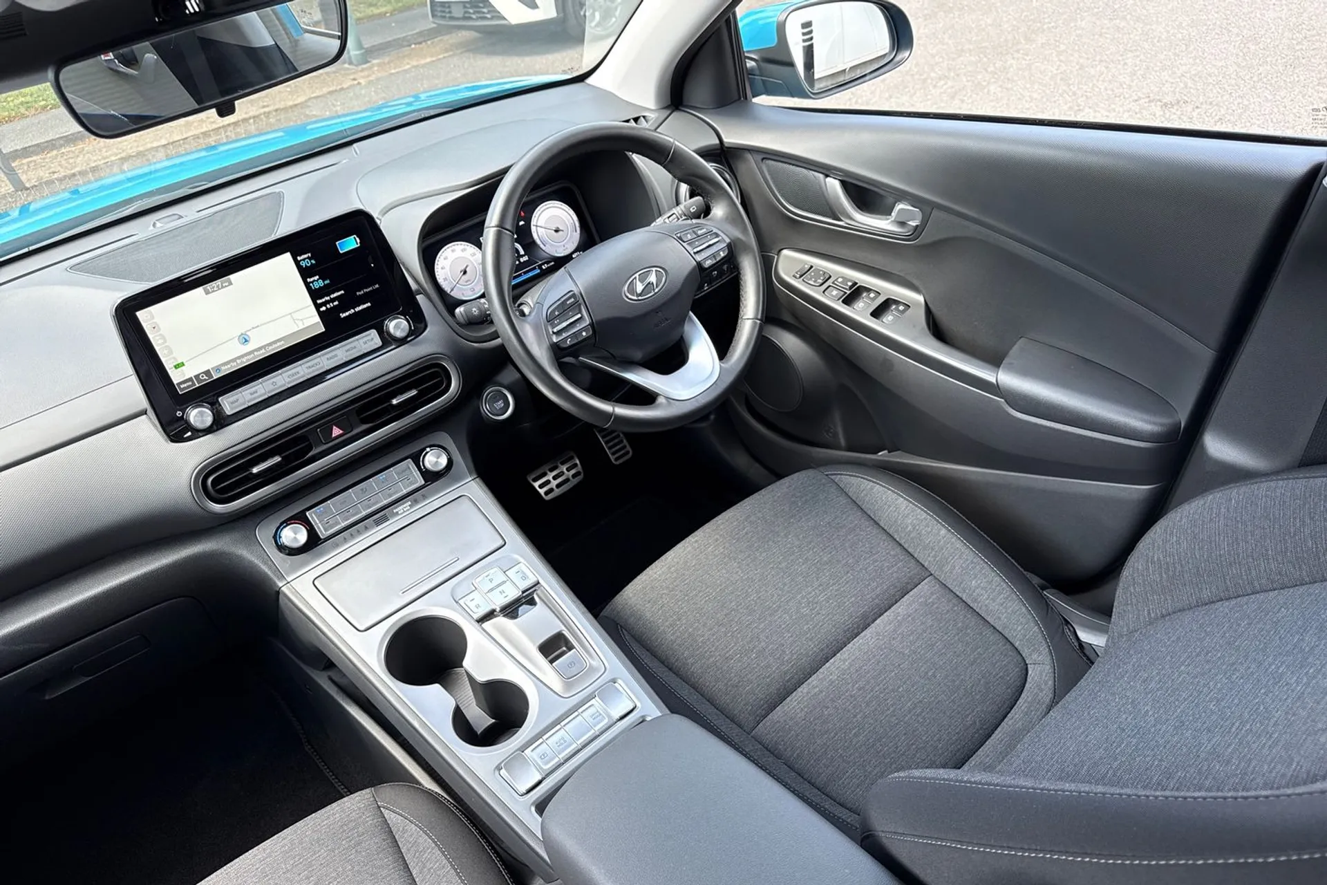 HYUNDAI KONA thumbnail image number 40