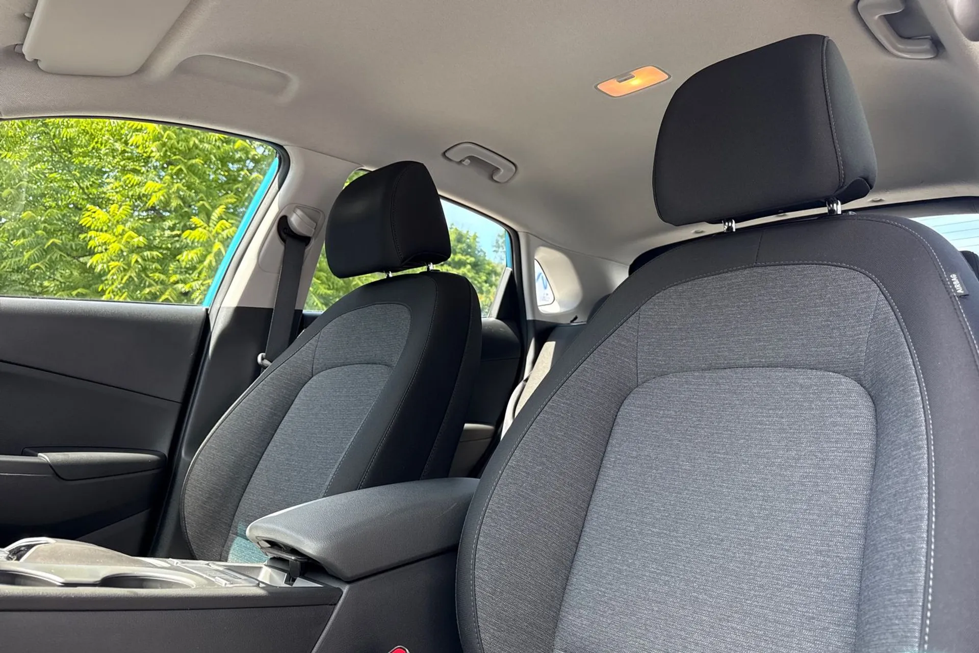 HYUNDAI KONA thumbnail image number 17