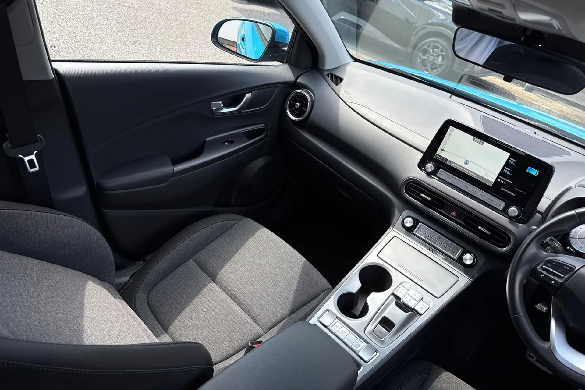 HYUNDAI KONA thumbnail image number 38