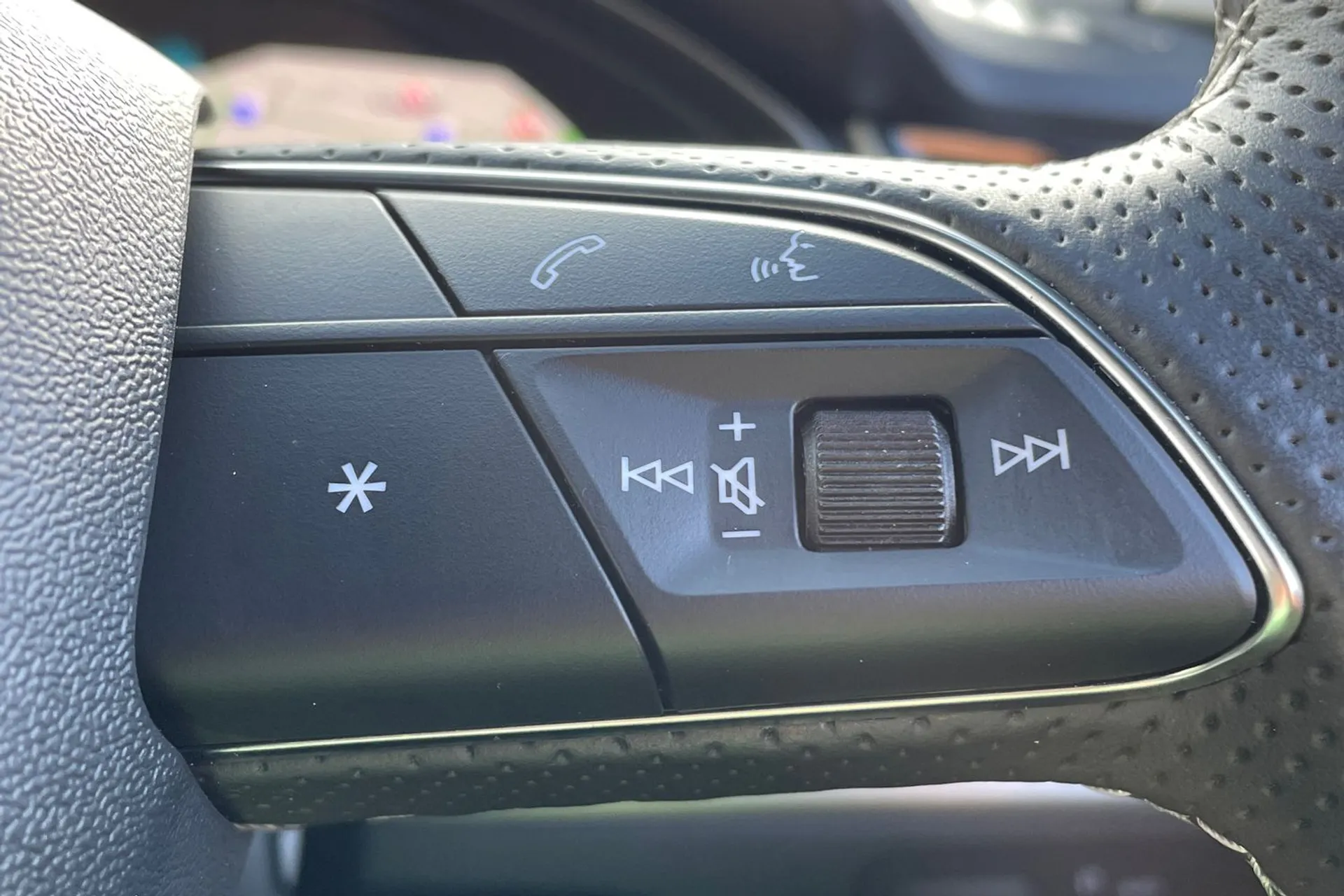 Audi Q5 S LINE 40 TDI MHEV QUA thumbnail image number 21