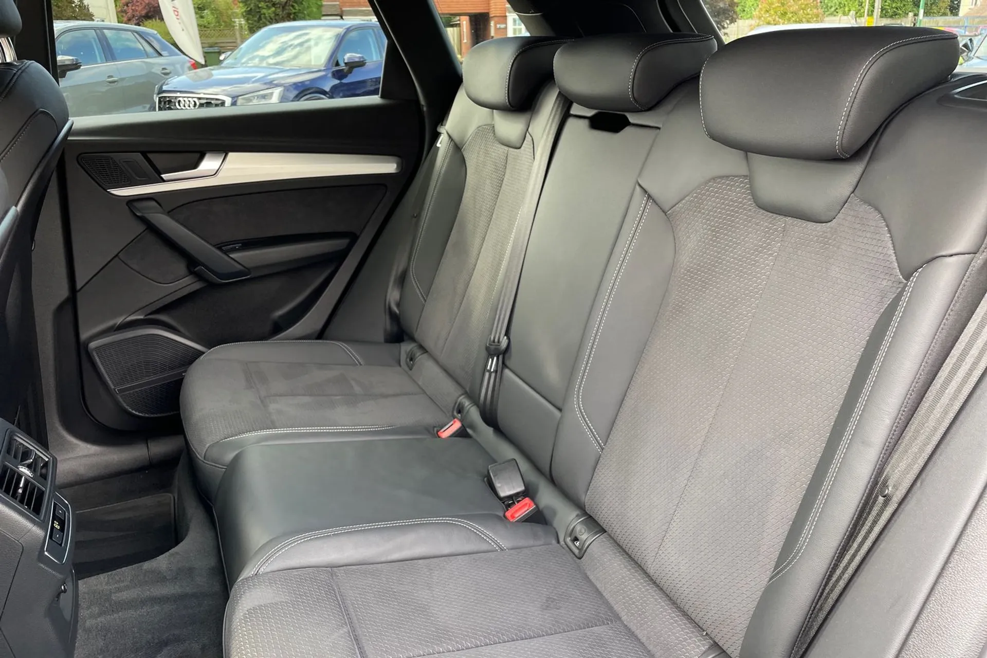 Audi Q5 S LINE 40 TDI MHEV QUA thumbnail image number 38