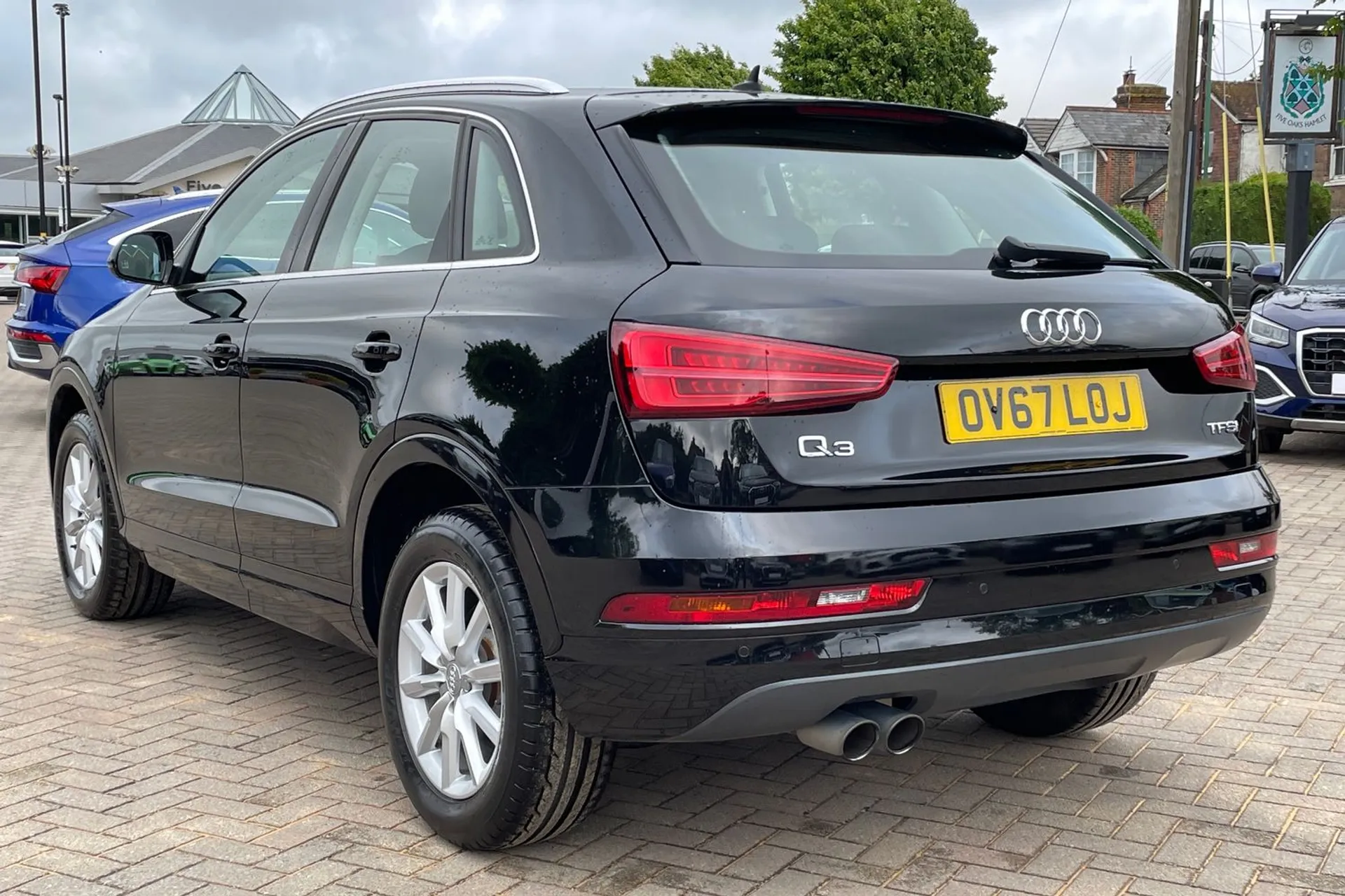 Audi Q3 thumbnail image number 6