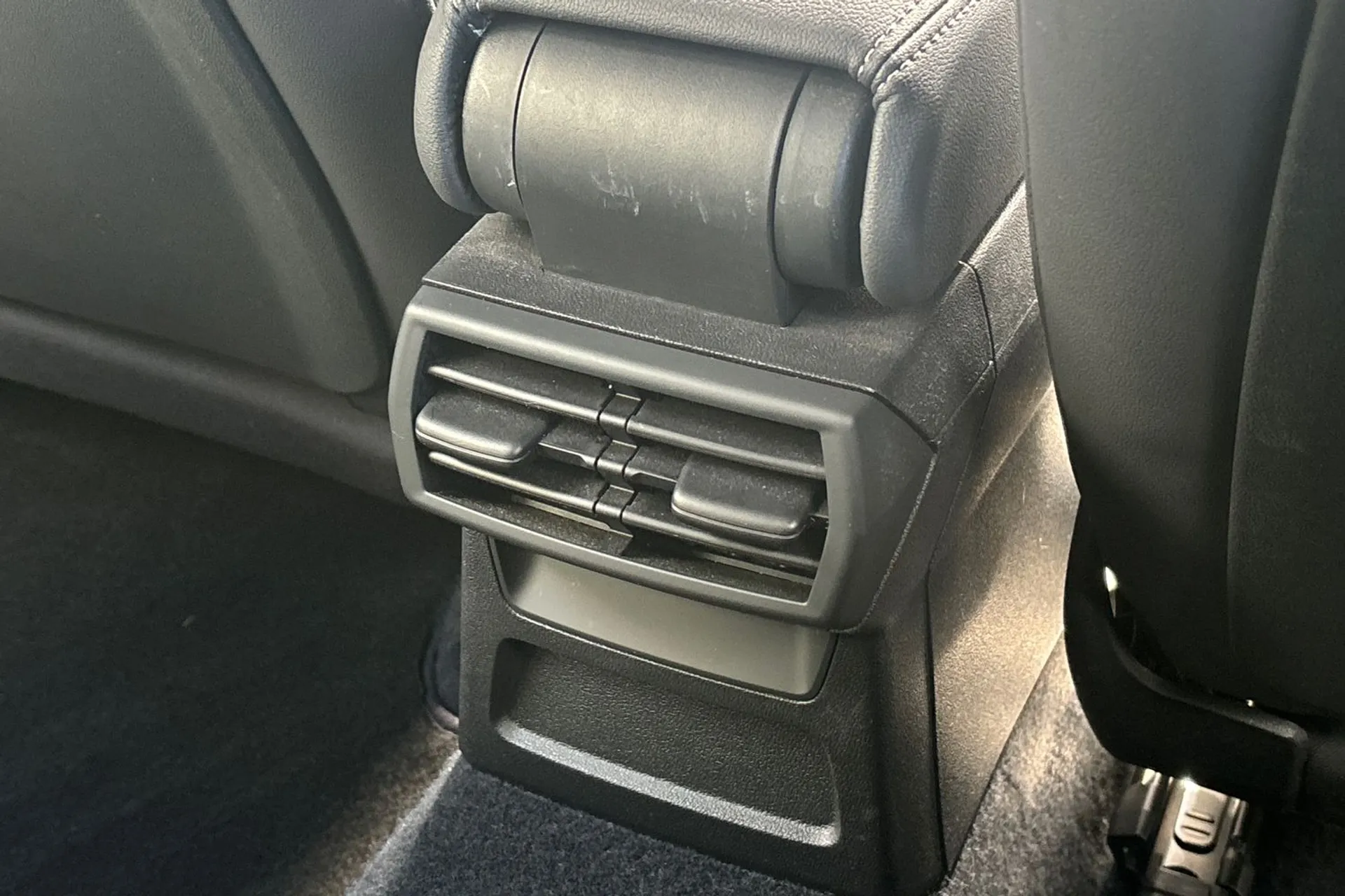 Audi A3 thumbnail image number 46