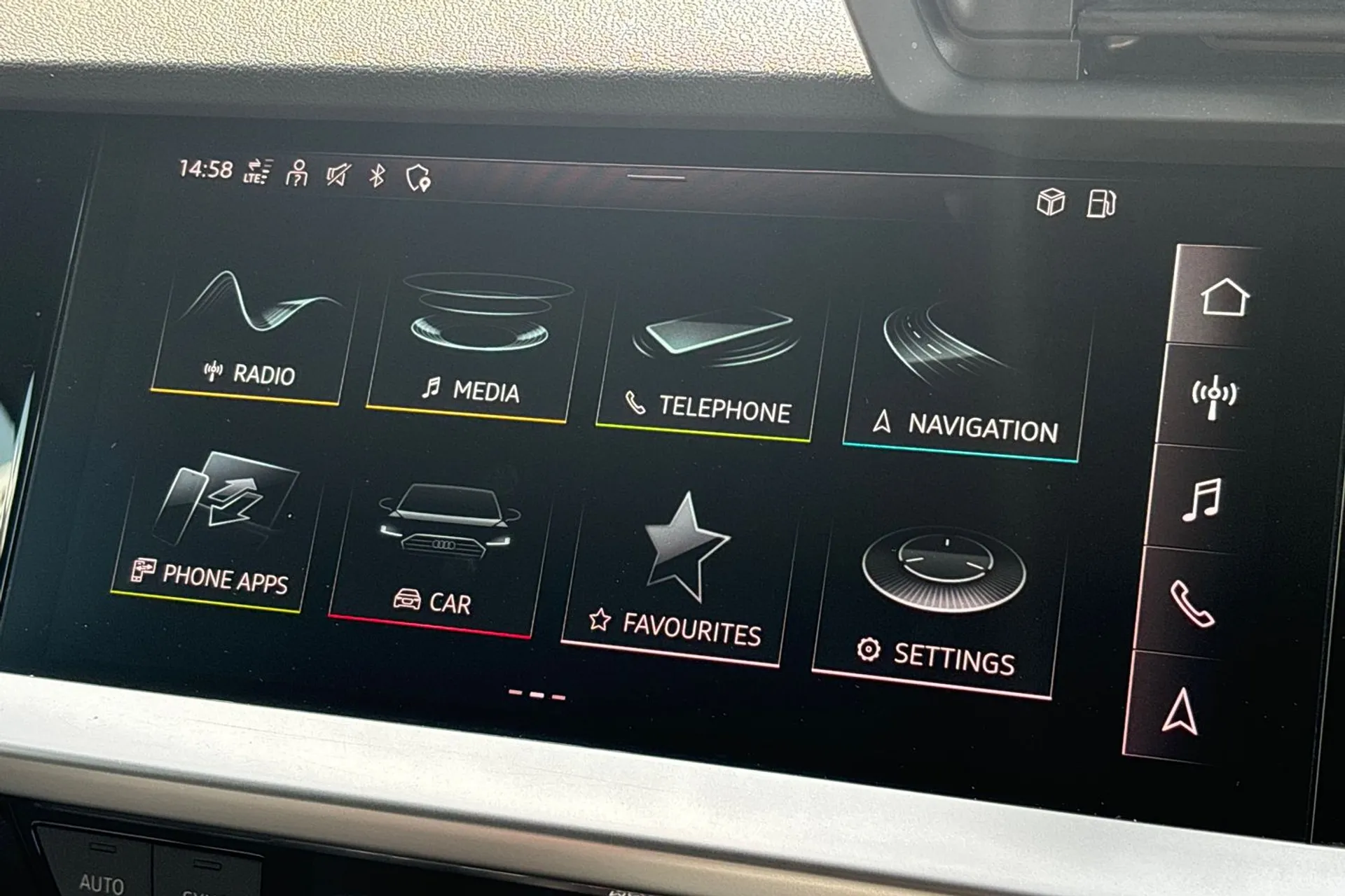 Audi A3 thumbnail image number 4