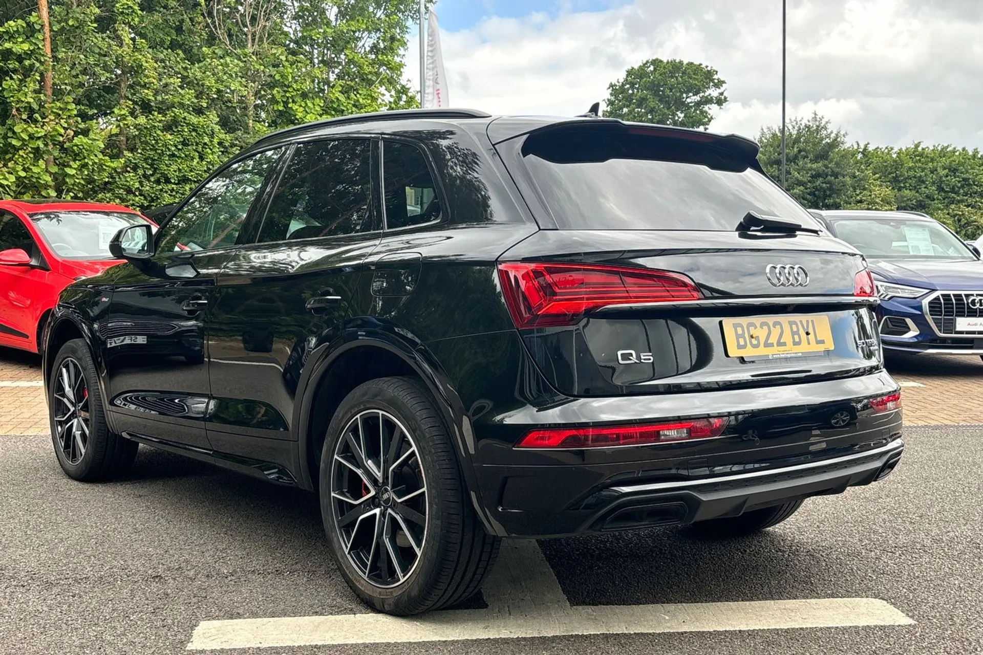 Audi Q5 thumbnail image number 9