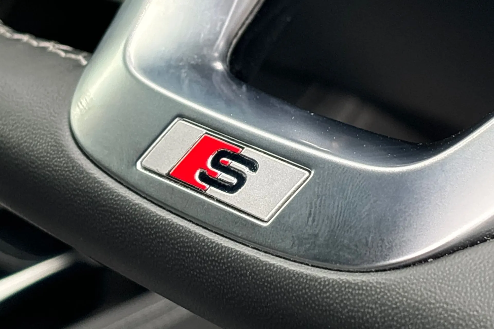Audi Q5 thumbnail image number 48
