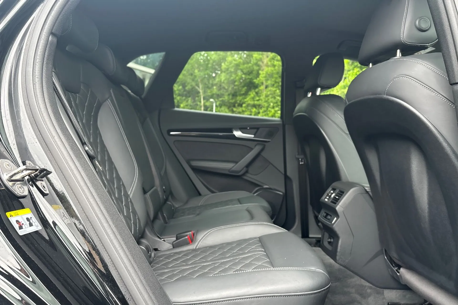 Audi Q5 thumbnail image number 22