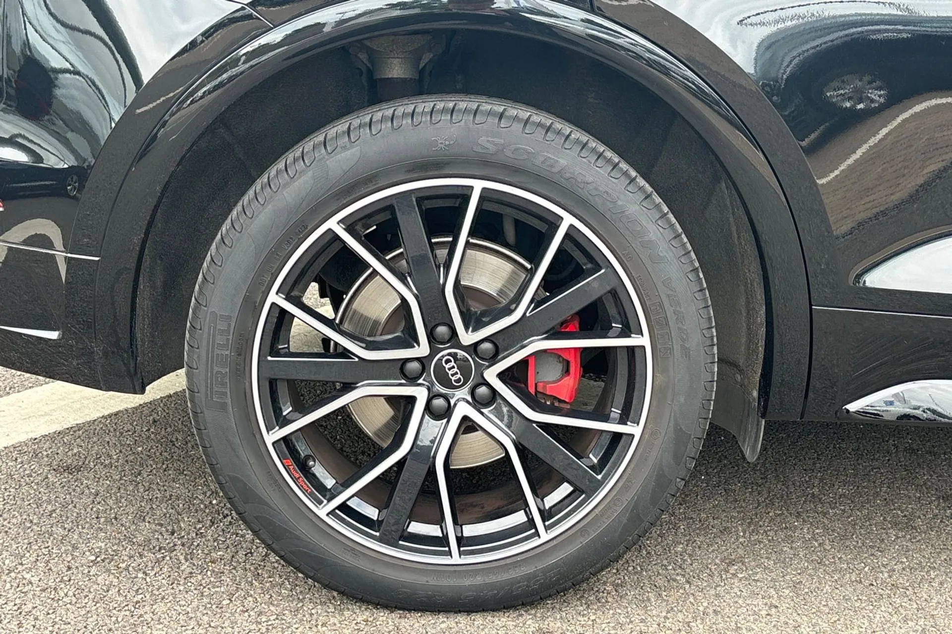 Audi Q5 thumbnail image number 13