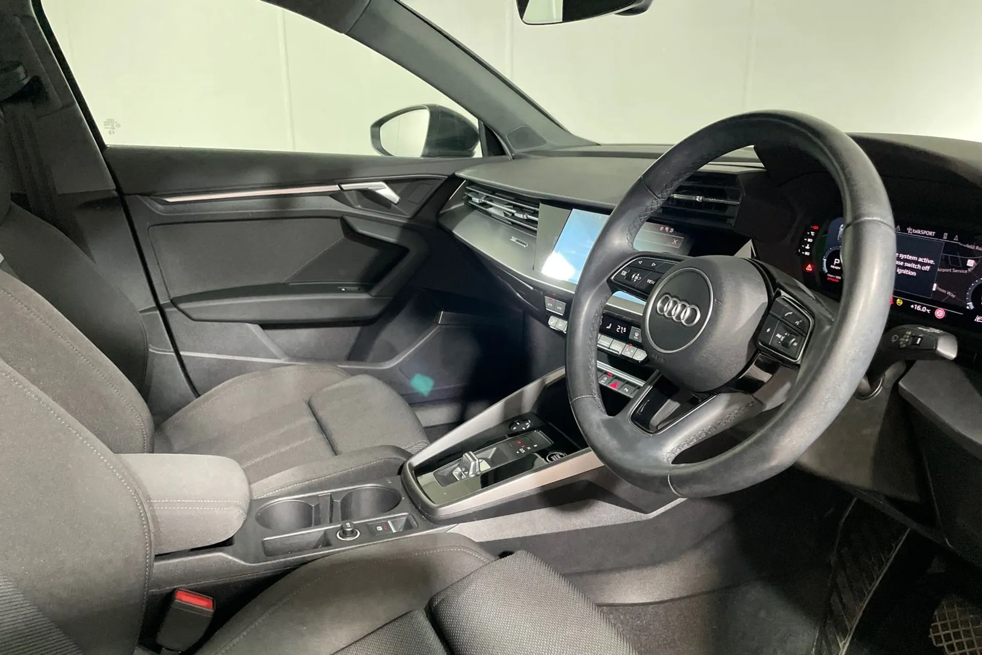Audi A3 thumbnail image number 27