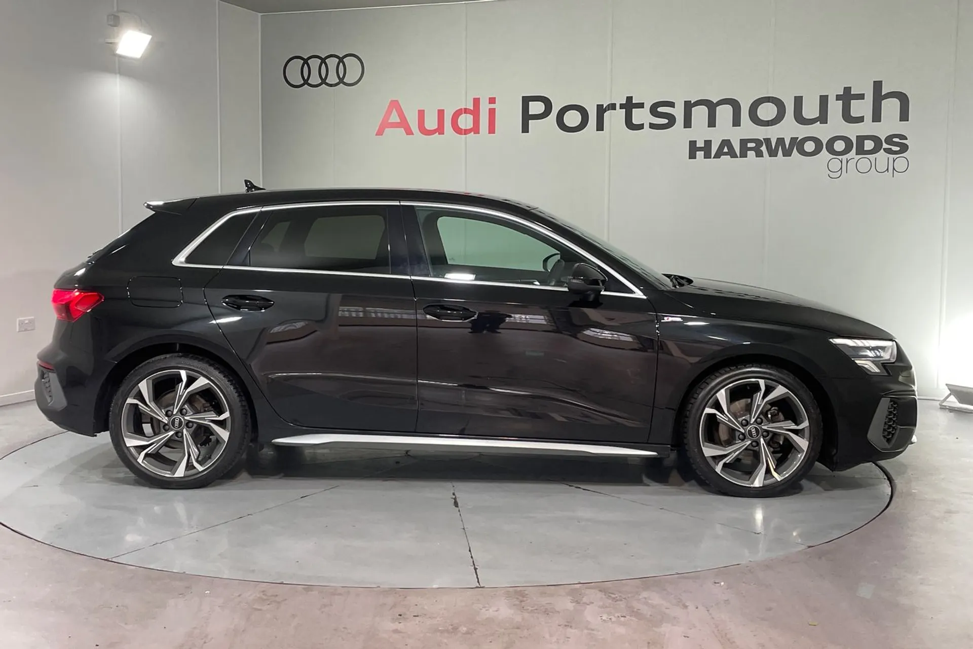 Audi A3 thumbnail image number 2