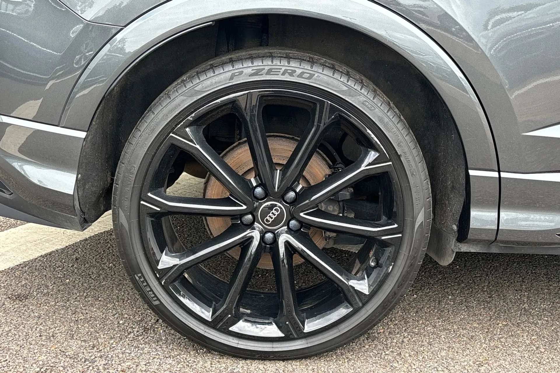 Audi RS Q3 thumbnail image number 14