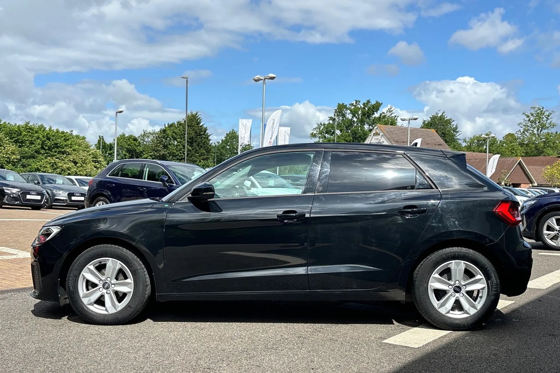 Audi A1 thumbnail image number 9