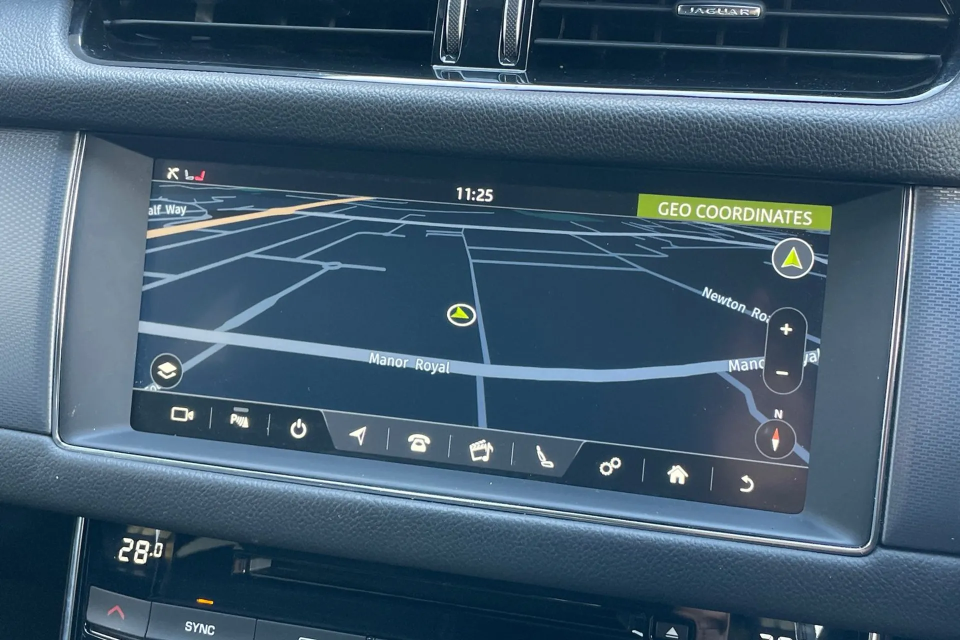 Jaguar XF thumbnail image number 6