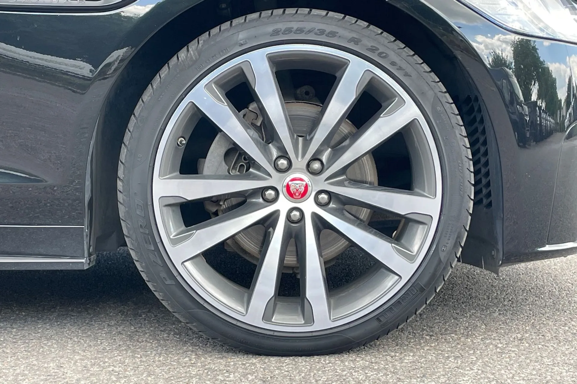 Jaguar XF thumbnail image number 15