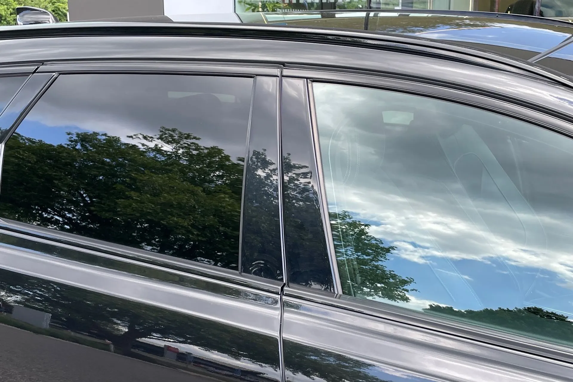 Jaguar XF thumbnail image number 22