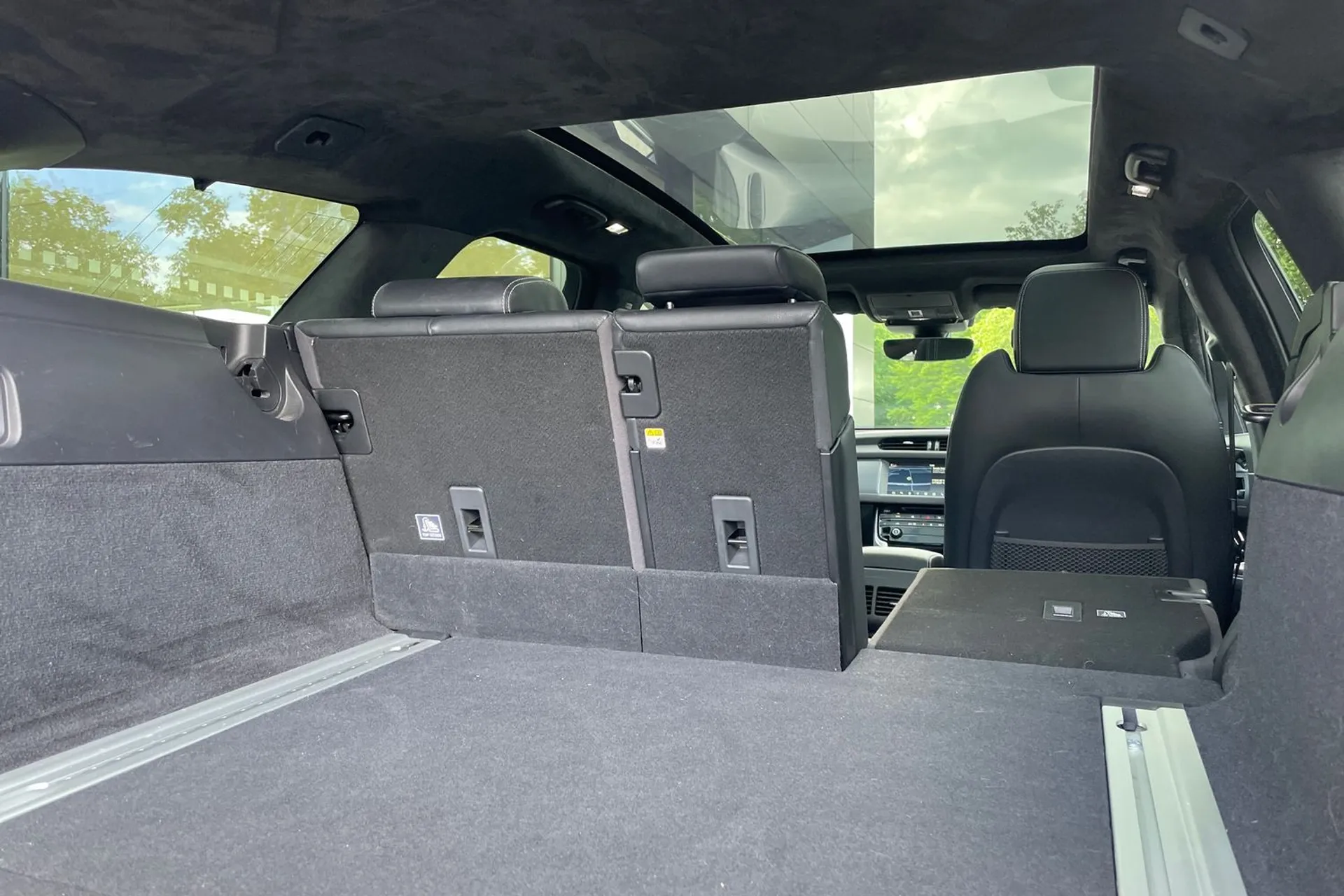 Jaguar XF thumbnail image number 28