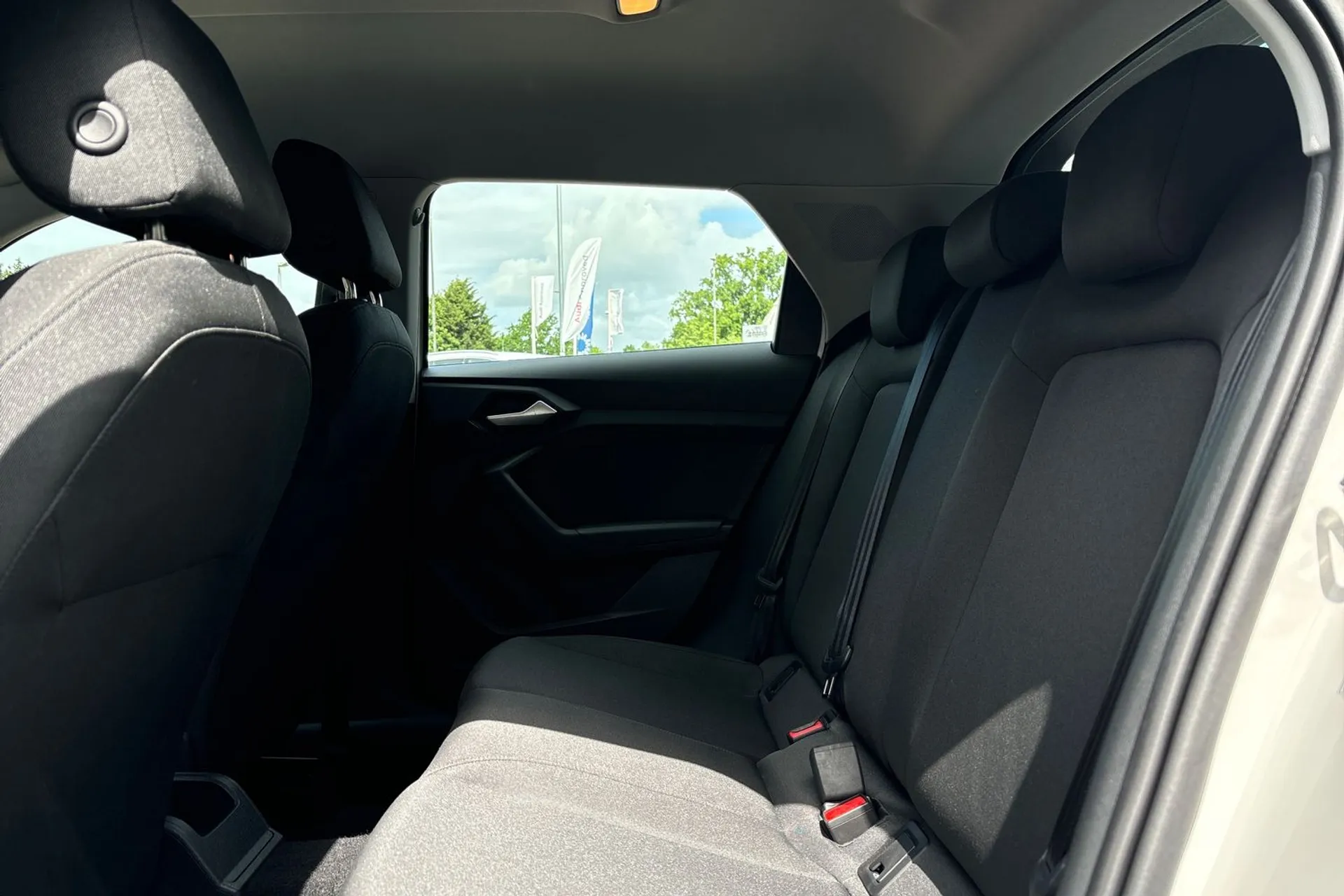 Audi A1 thumbnail image number 29