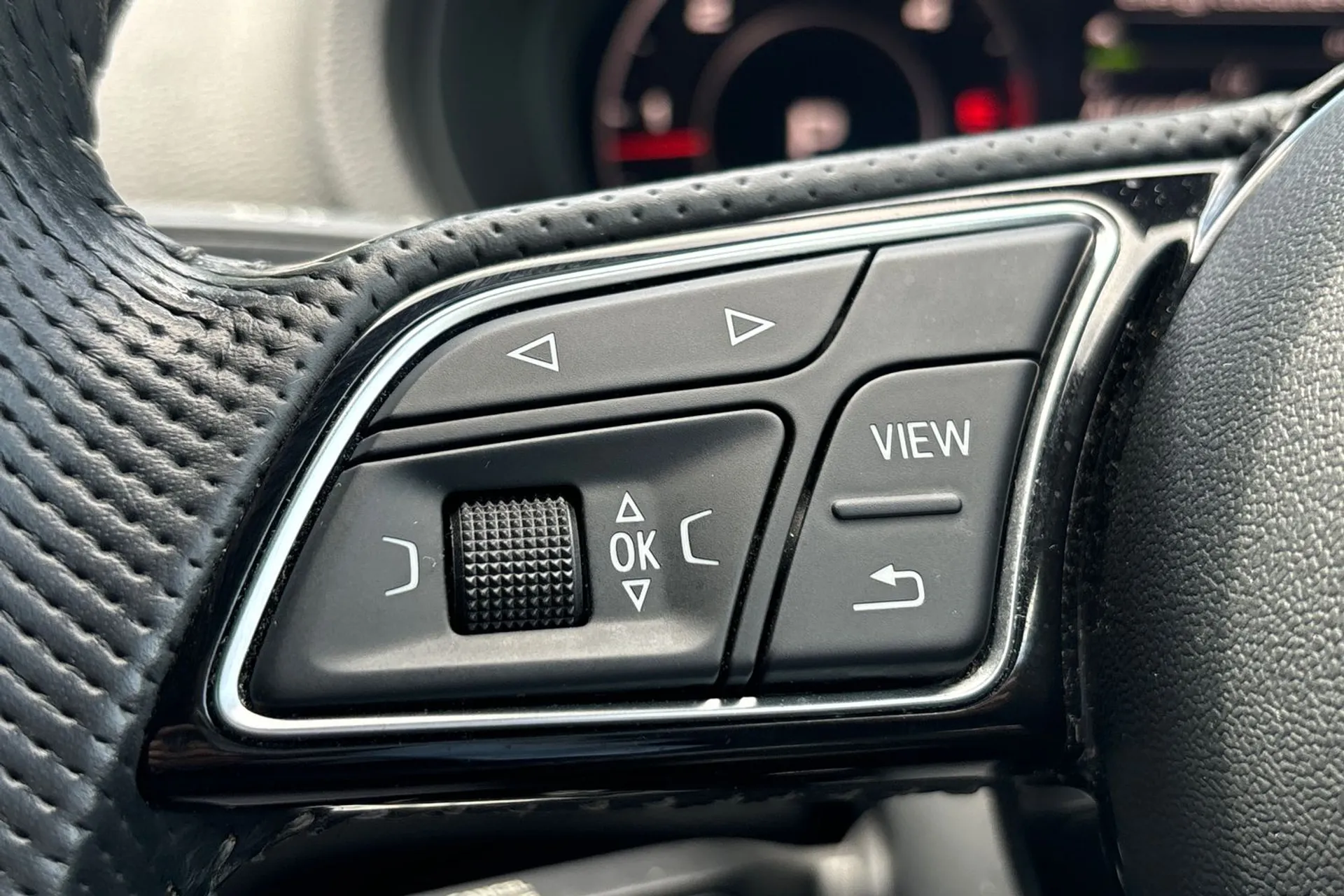 Audi A3 thumbnail image number 37