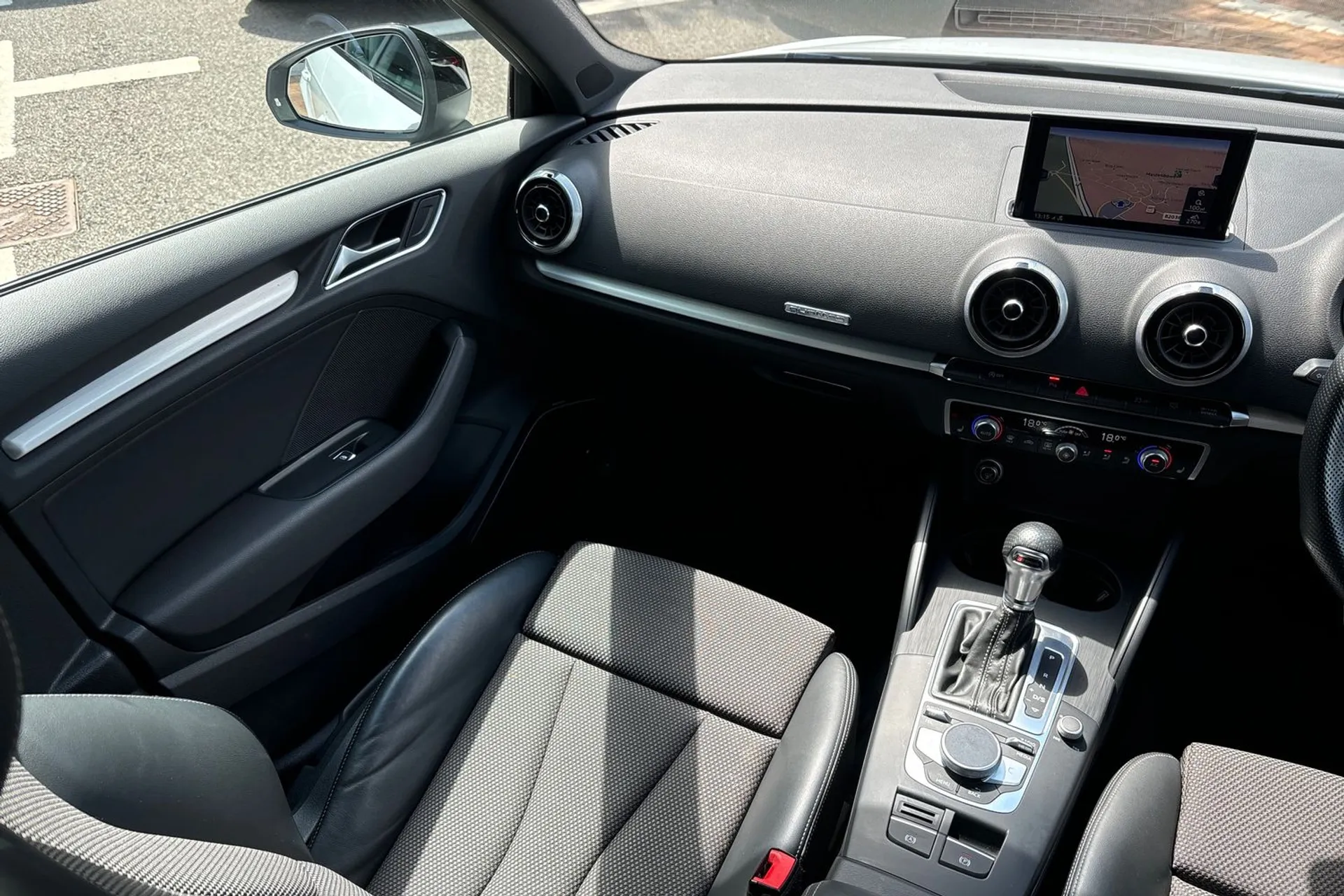 Audi A3 thumbnail image number 33