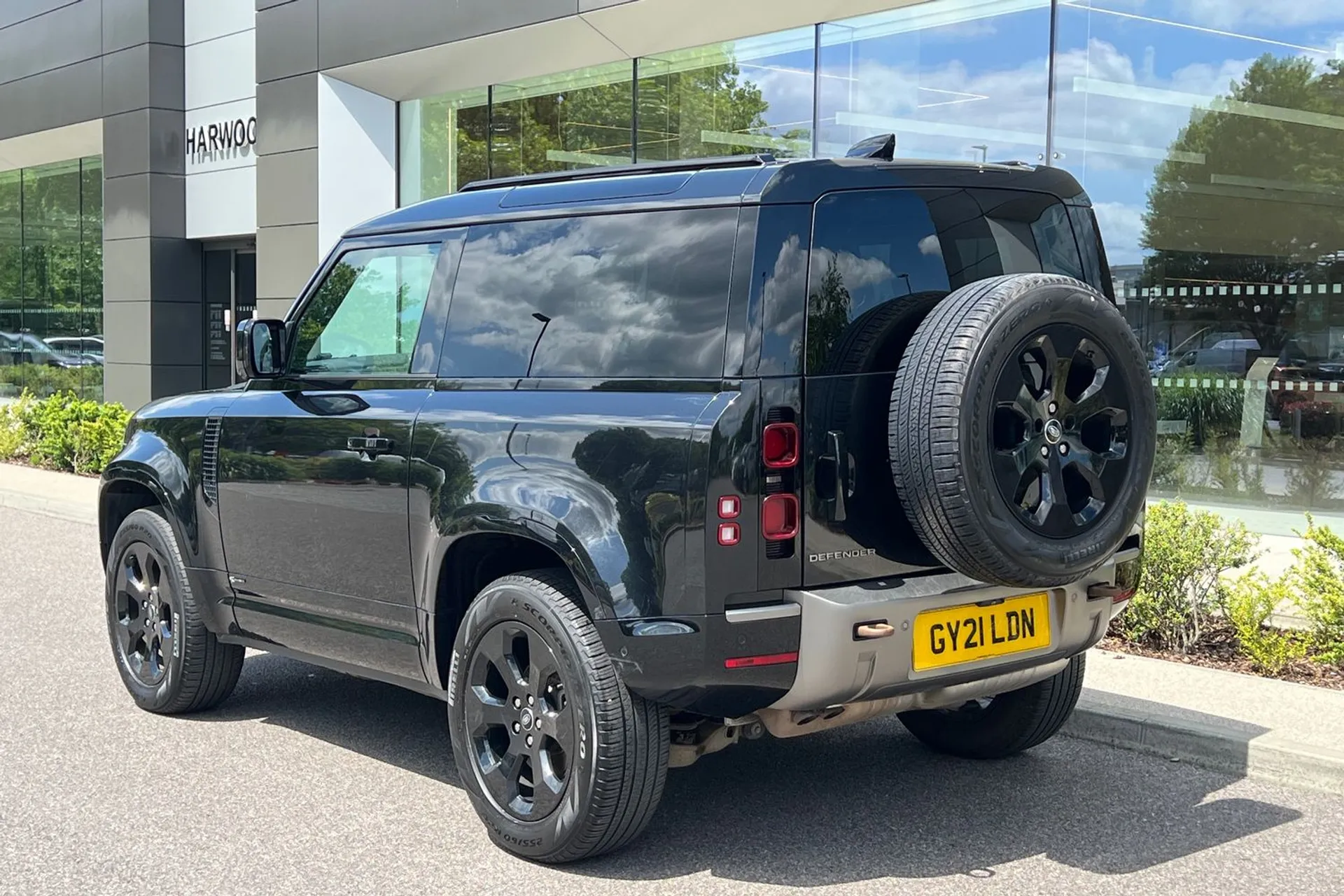 LAND ROVER DEFENDER thumbnail image number 13