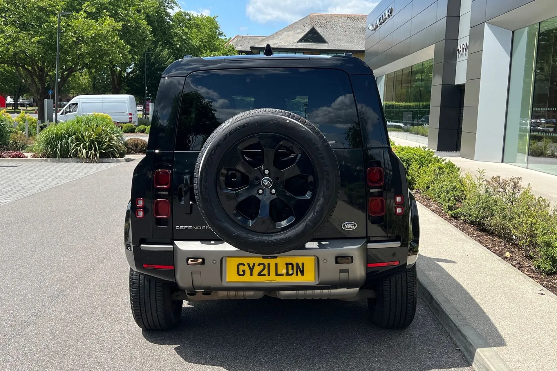 LAND ROVER DEFENDER thumbnail image number 11