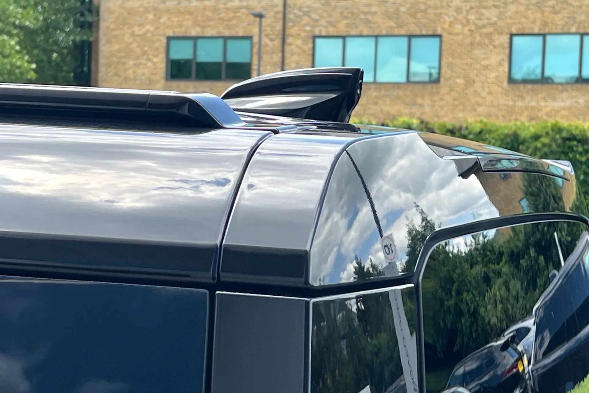 LAND ROVER DEFENDER thumbnail image number 18