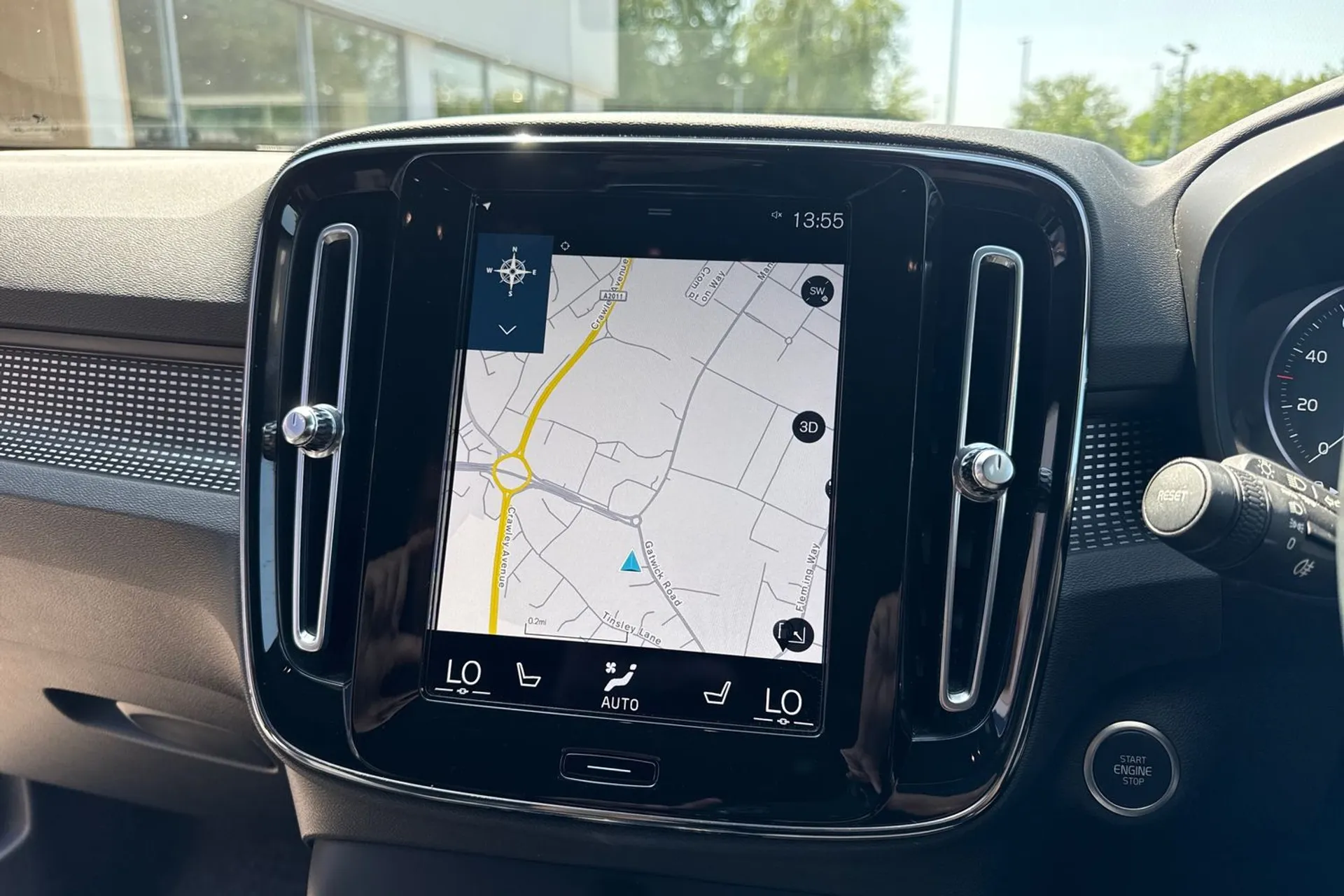 Volvo XC40 thumbnail image number 5