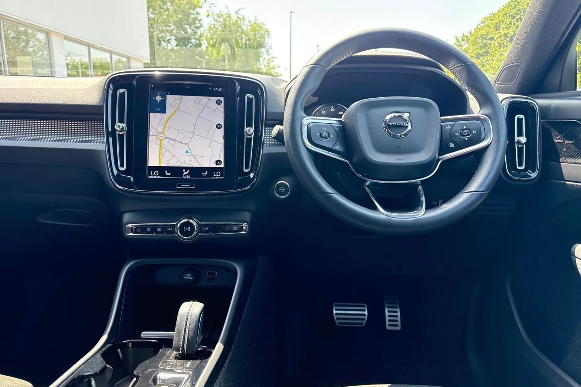 Volvo XC40 thumbnail image number 33