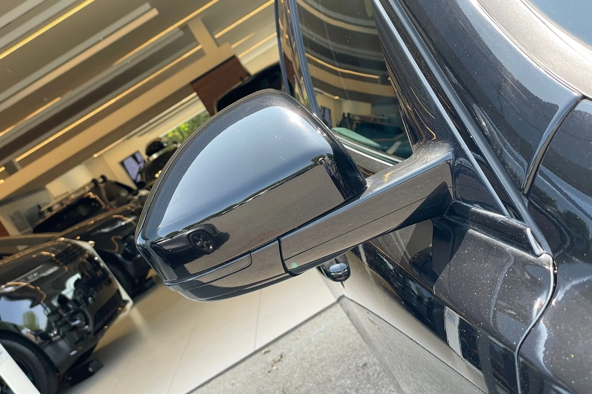 Jaguar F-PACE thumbnail image number 57