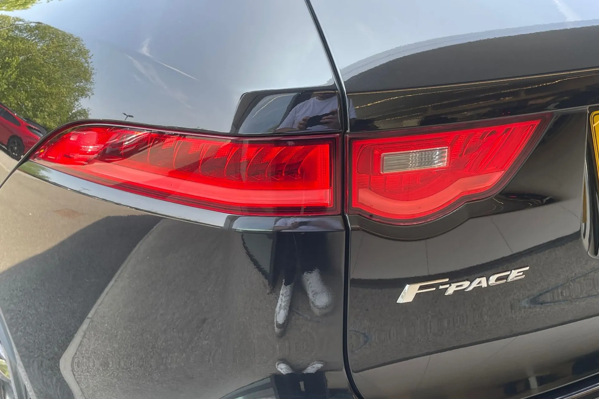 Jaguar F-PACE thumbnail image number 61