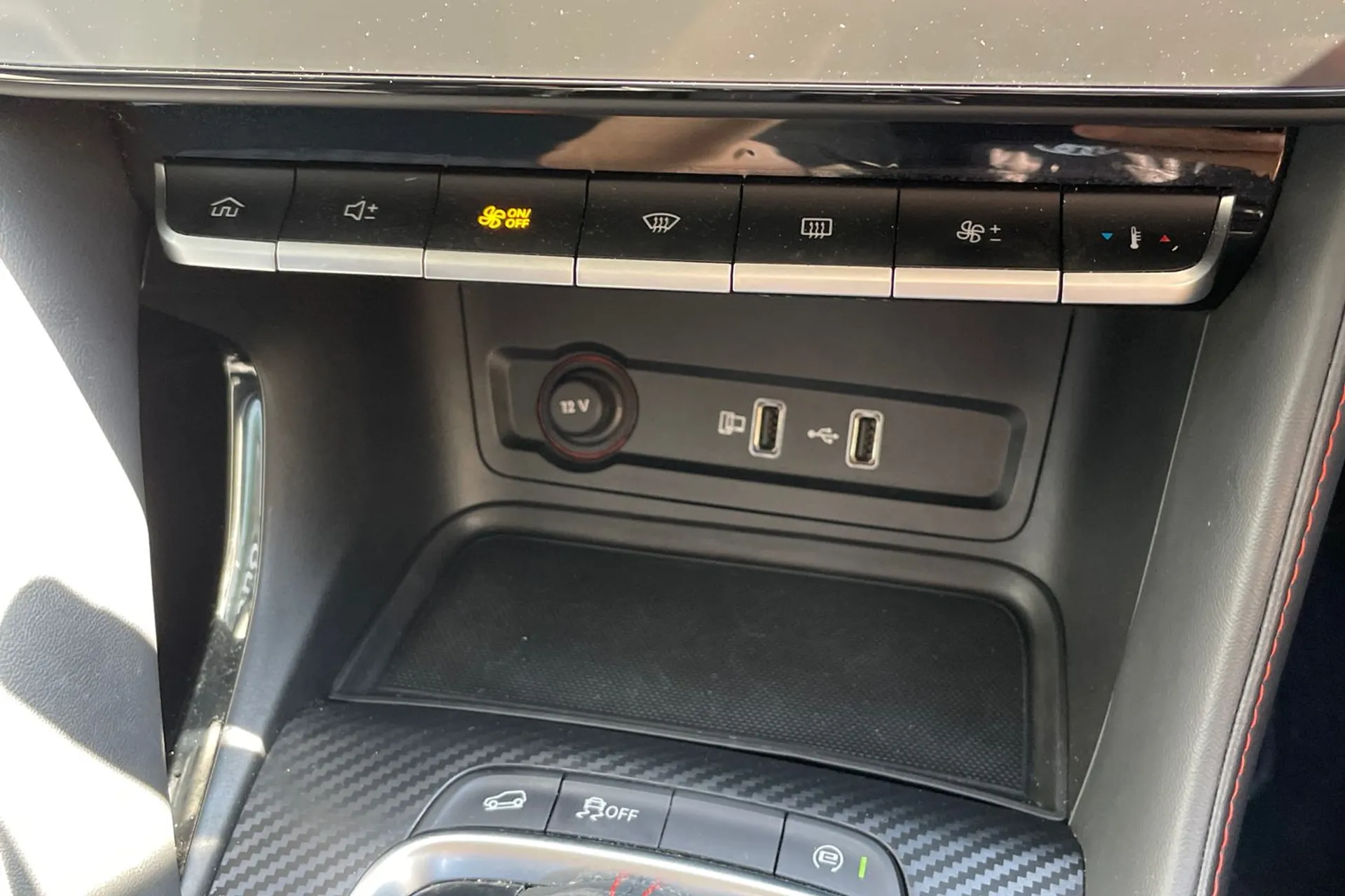MG ZS thumbnail image number 38