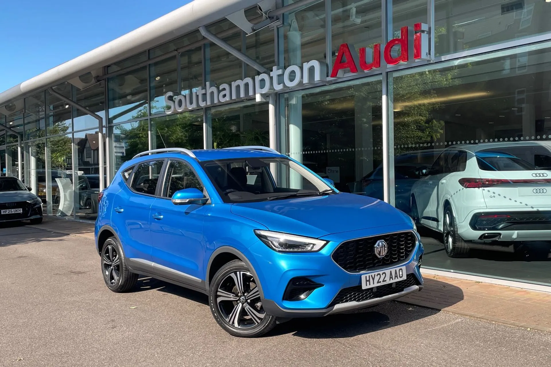 MG ZS focused image