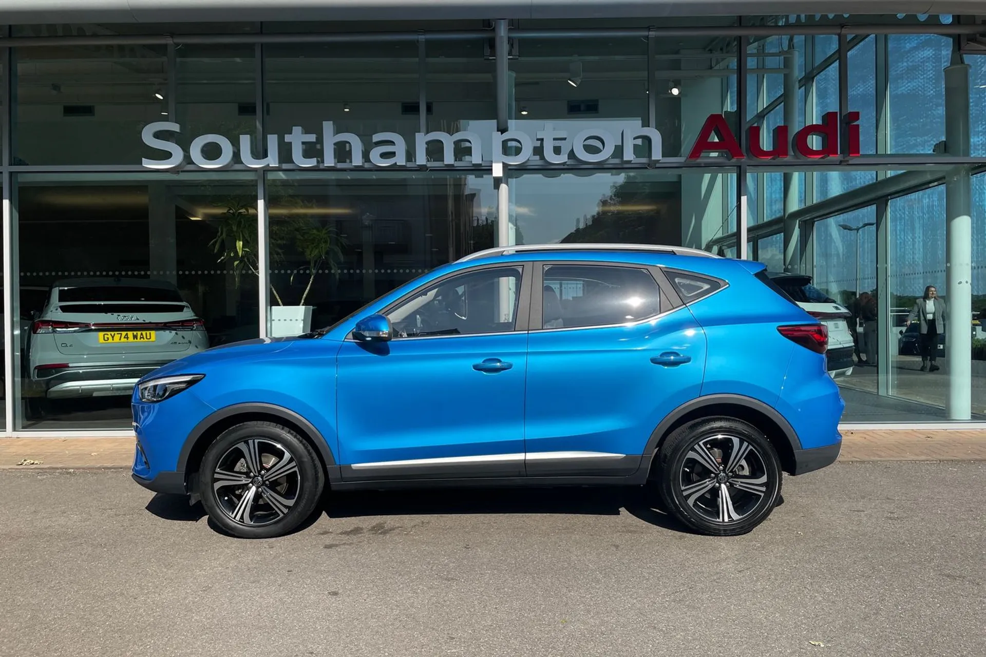 MG ZS thumbnail image number 8
