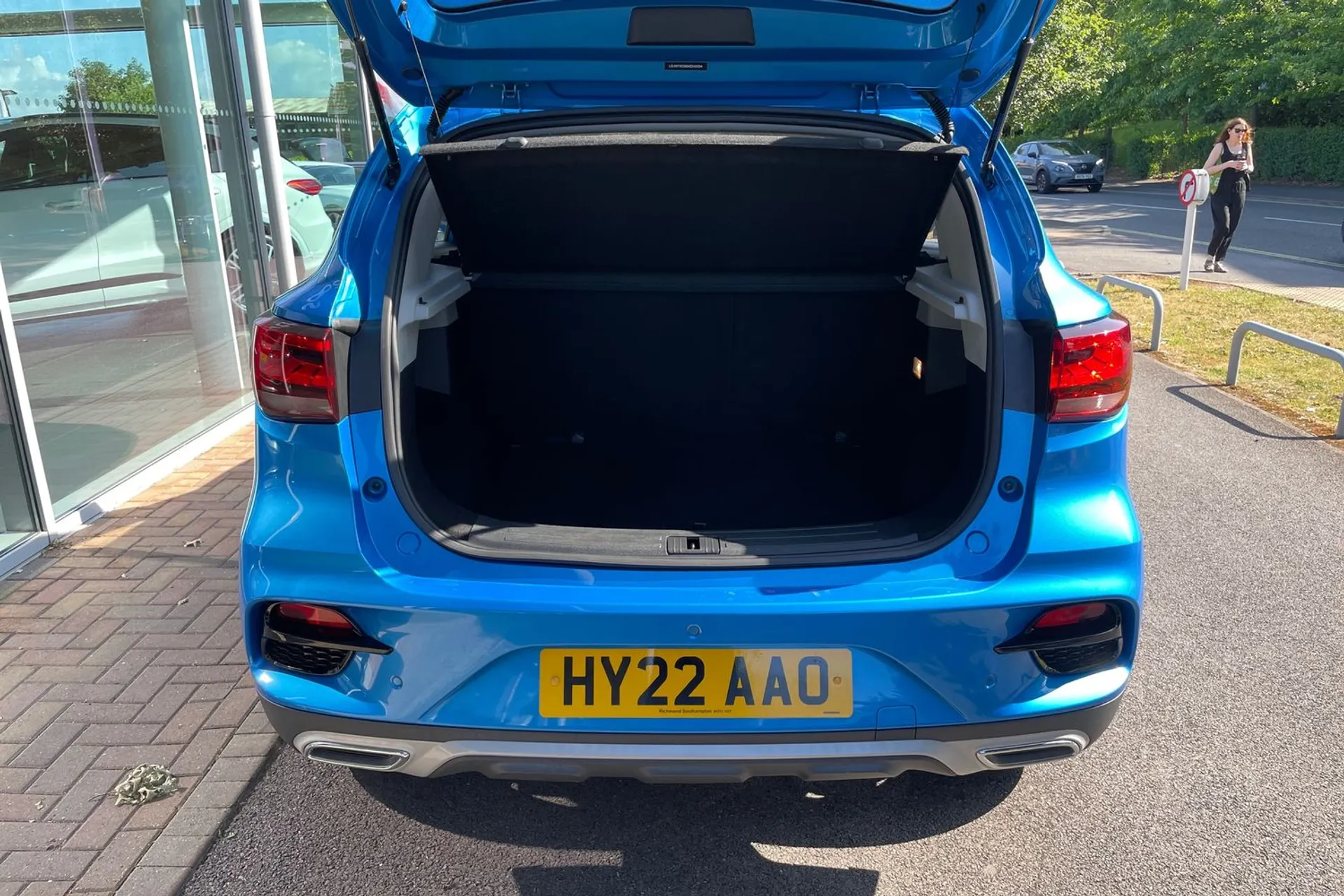 MG ZS thumbnail image number 18