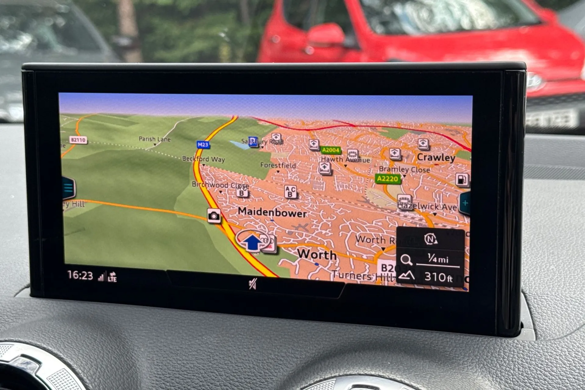 Audi Q2 thumbnail image number 4