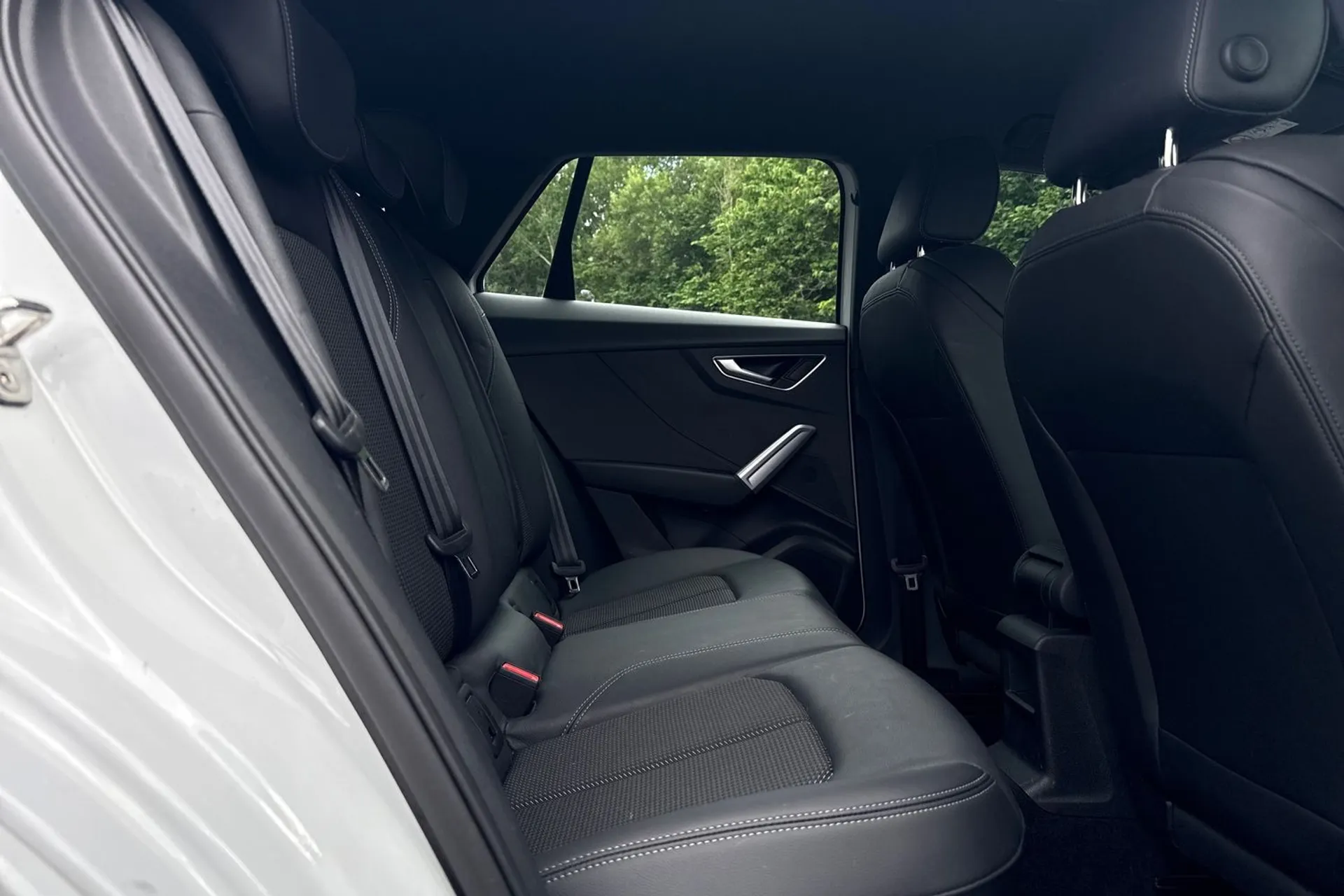 Audi Q2 thumbnail image number 21