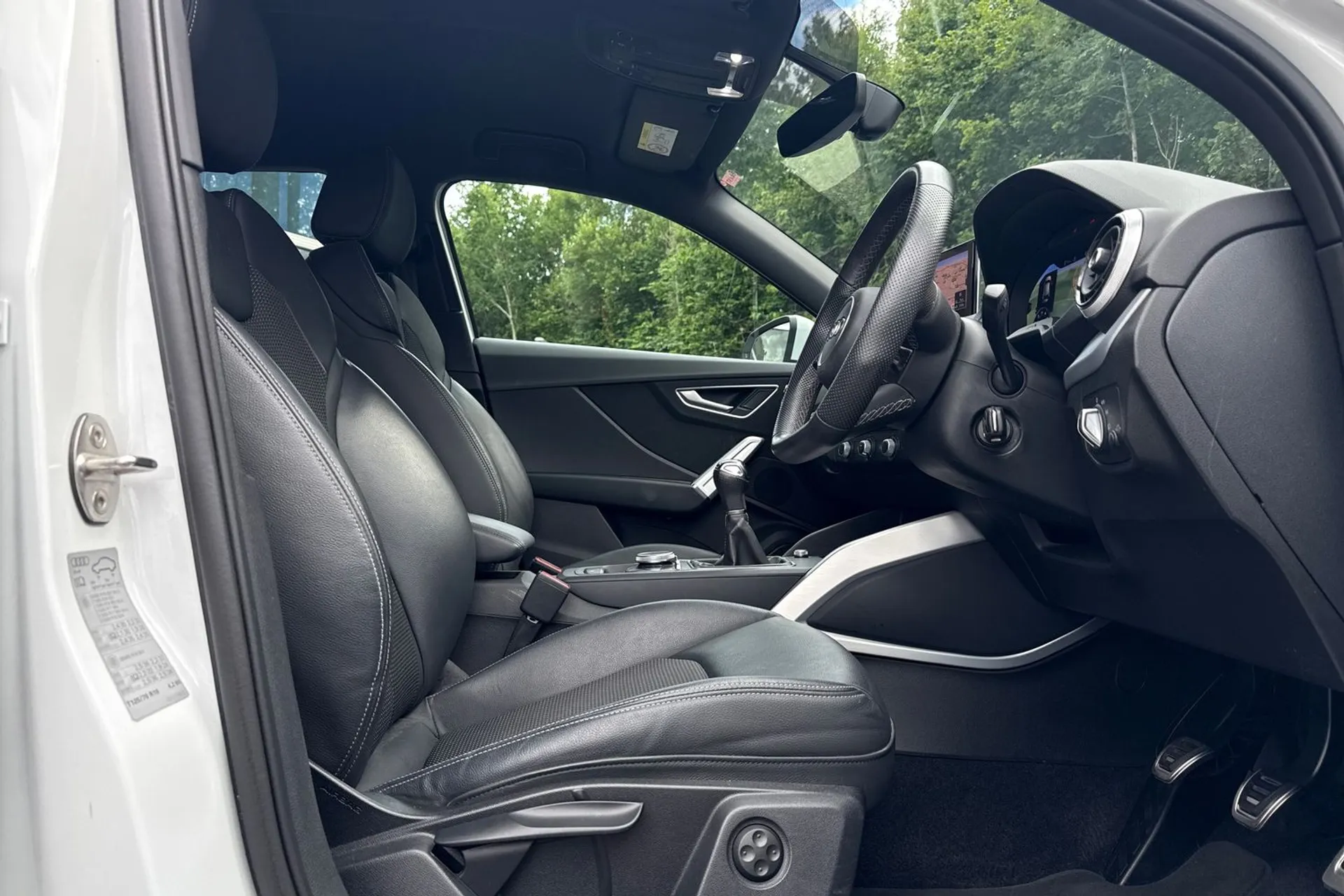 Audi Q2 thumbnail image number 24