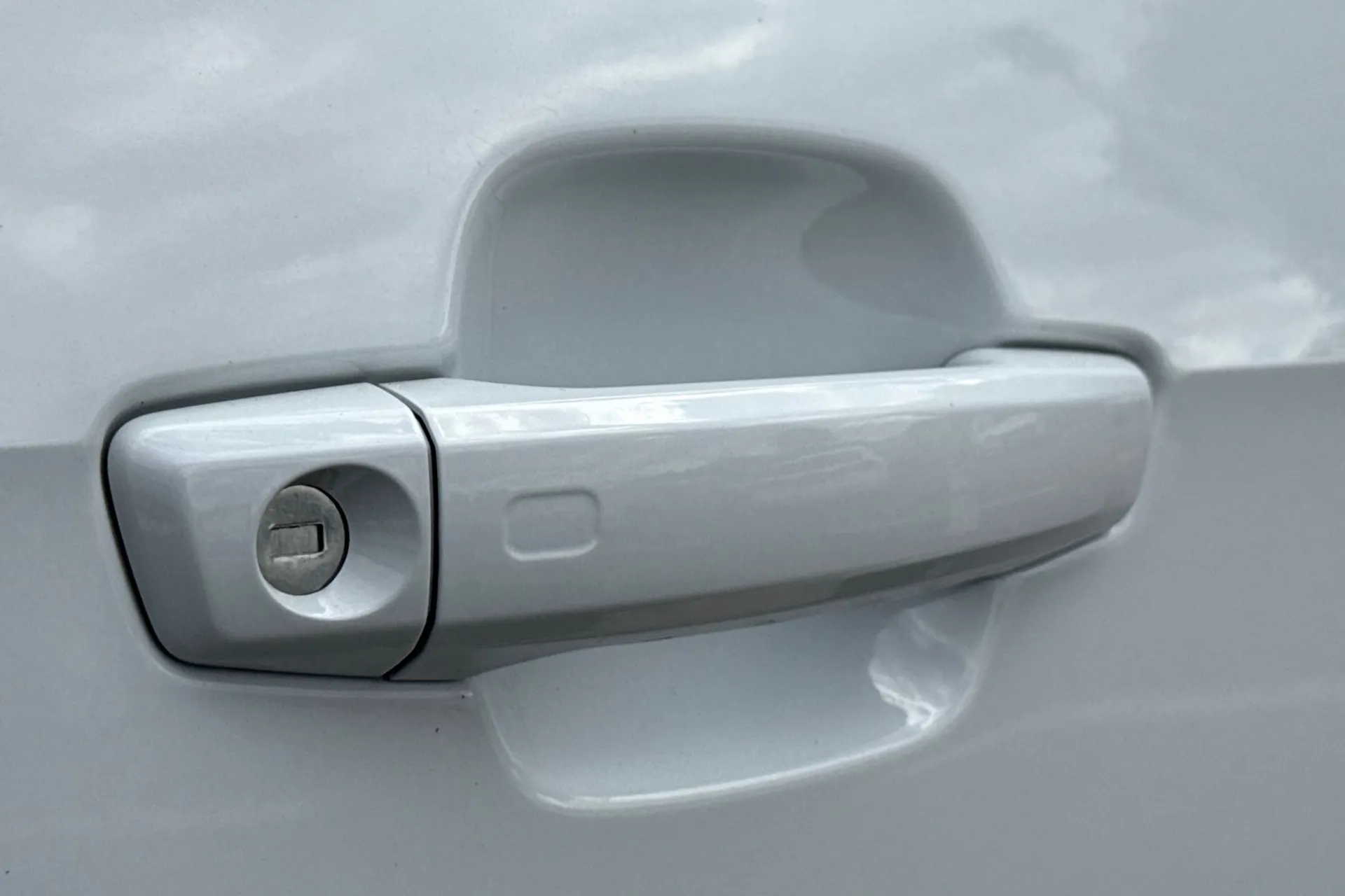 Audi Q2 thumbnail image number 15