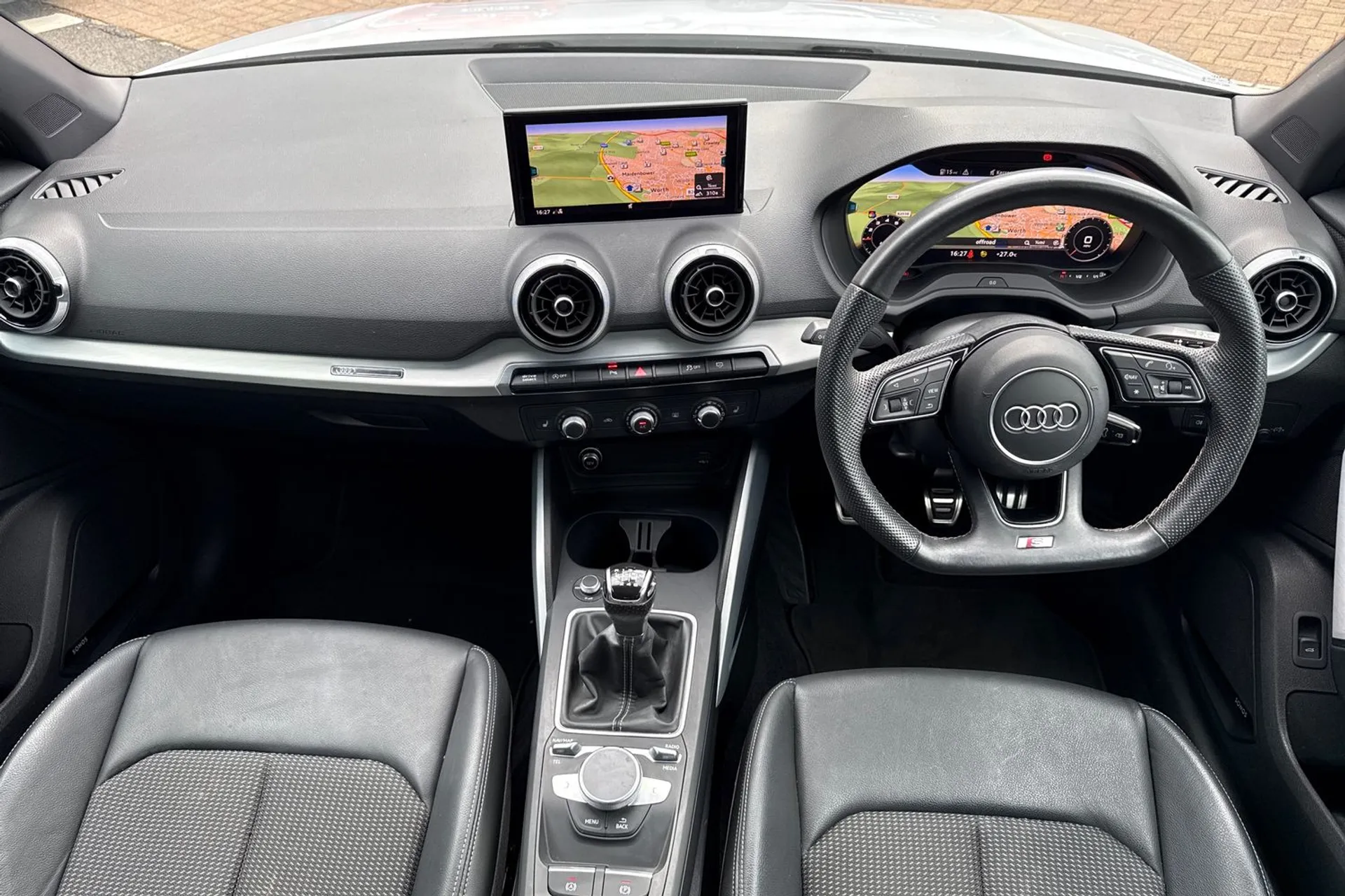 Audi Q2 thumbnail image number 31