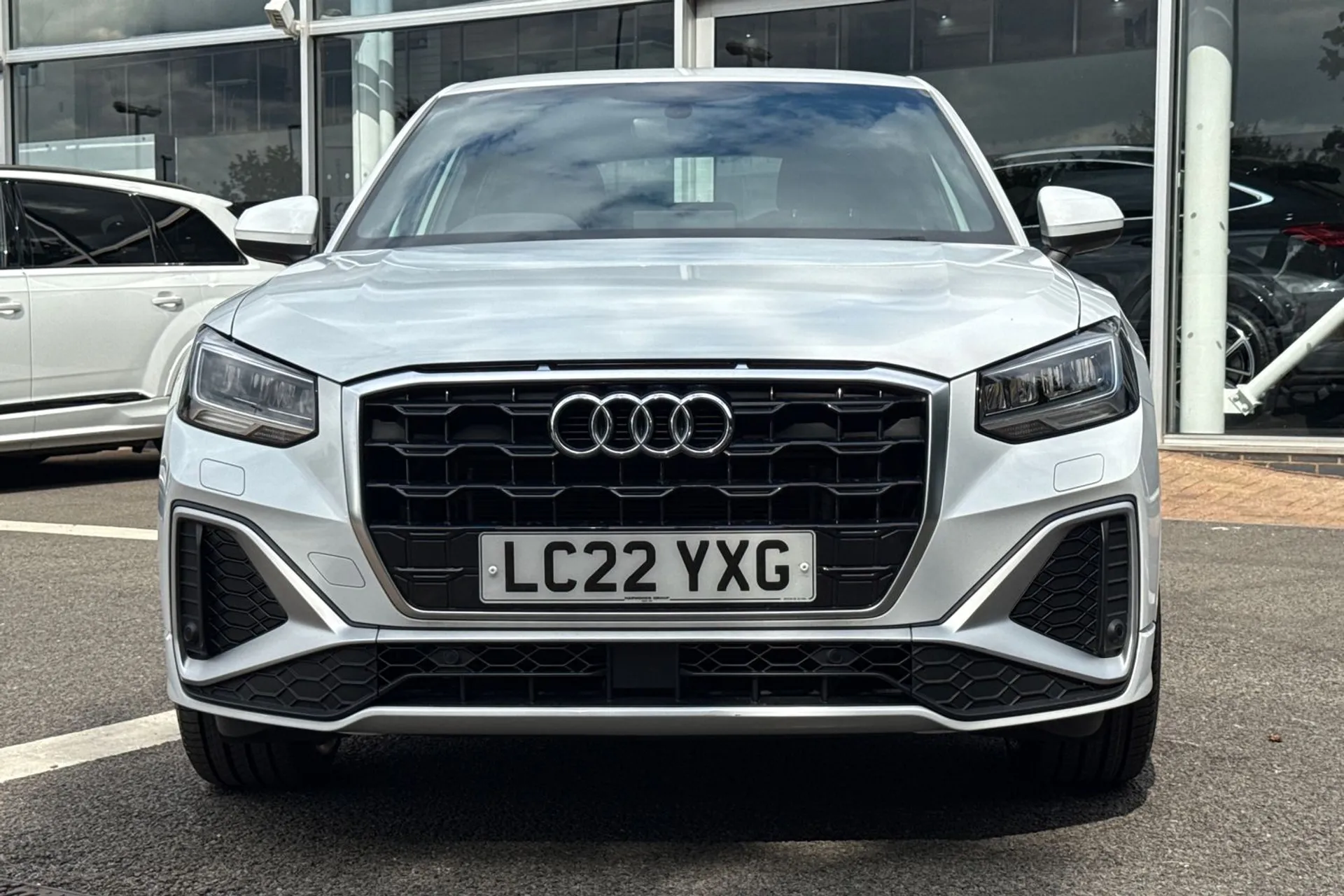 Audi Q2 thumbnail image number 11