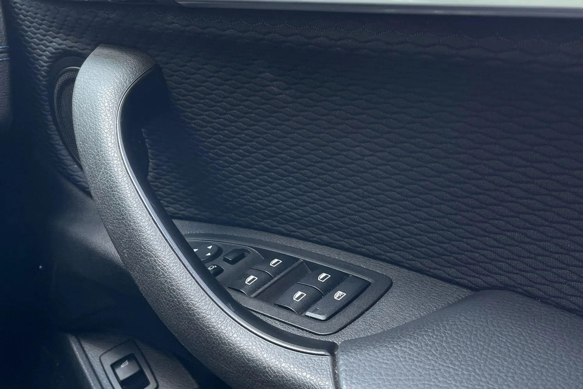 BMW X2 thumbnail image number 39