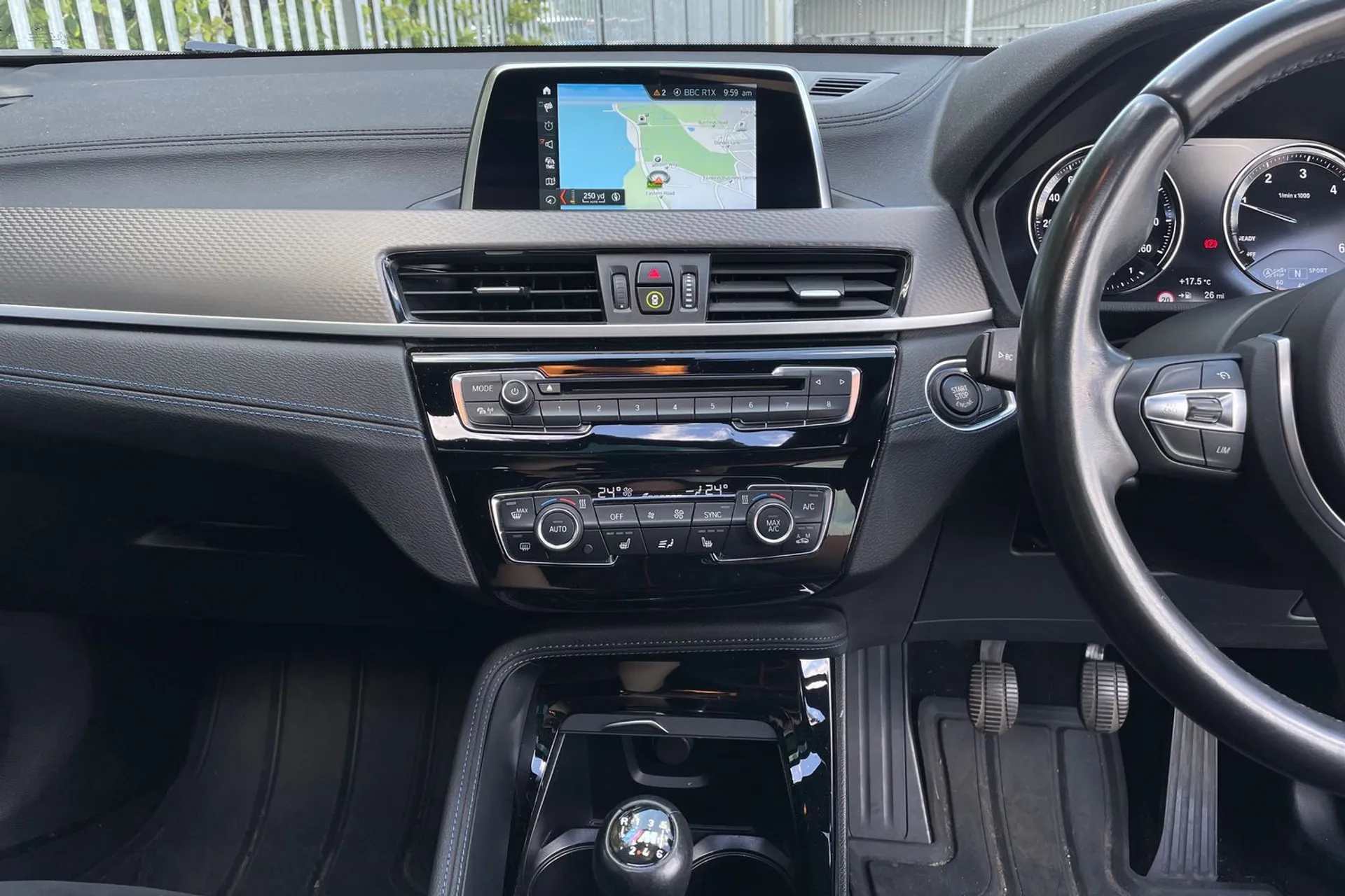 BMW X2 thumbnail image number 35