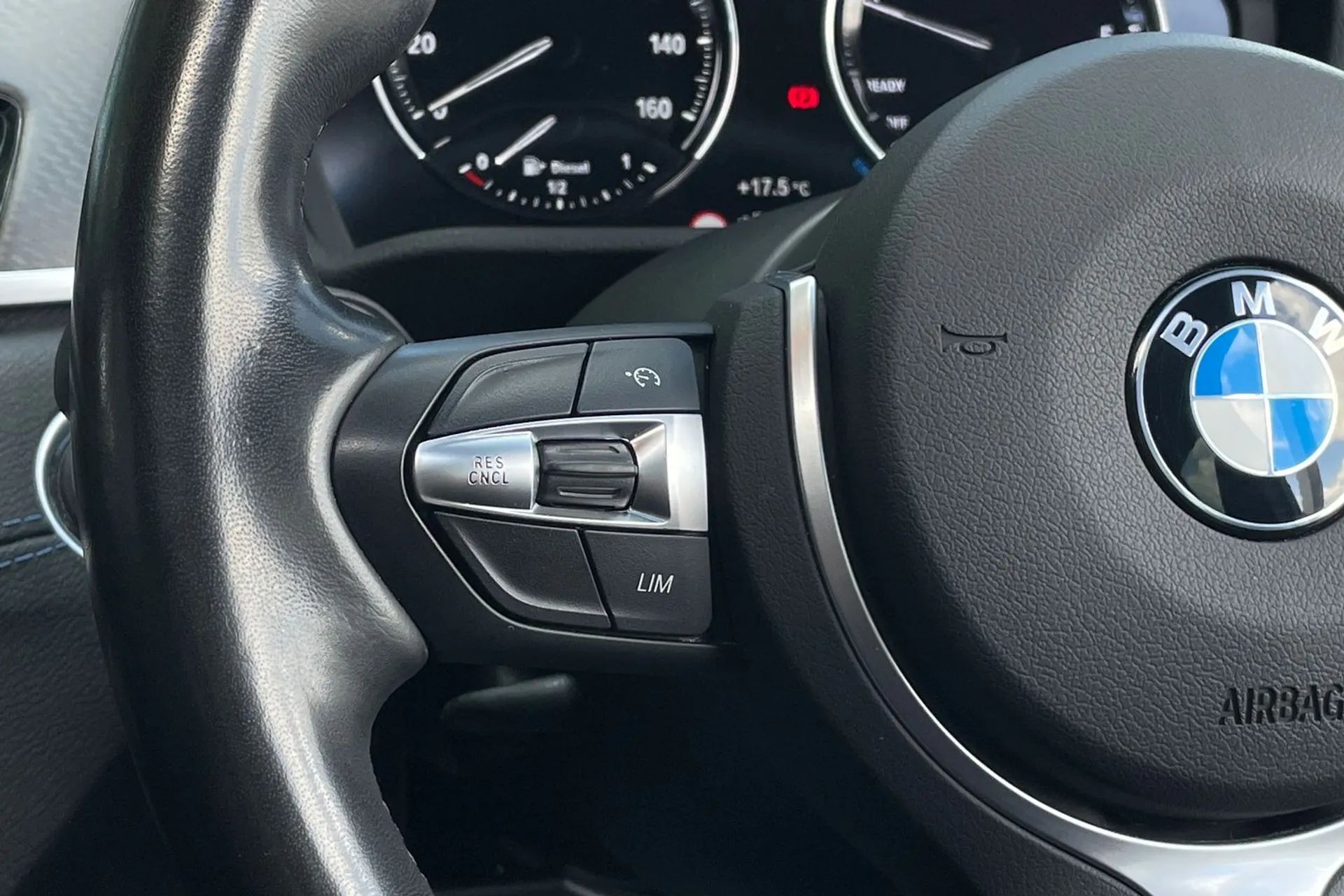 BMW X2 thumbnail image number 36
