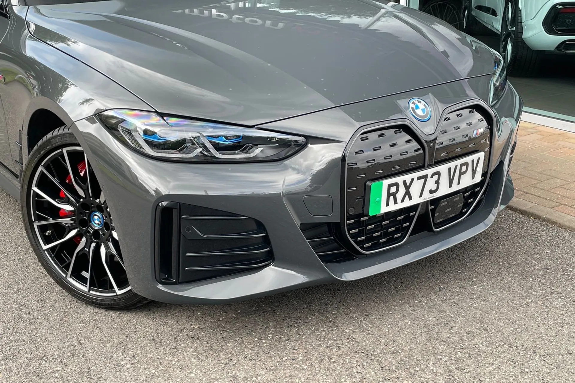 BMW I4 thumbnail image number 14