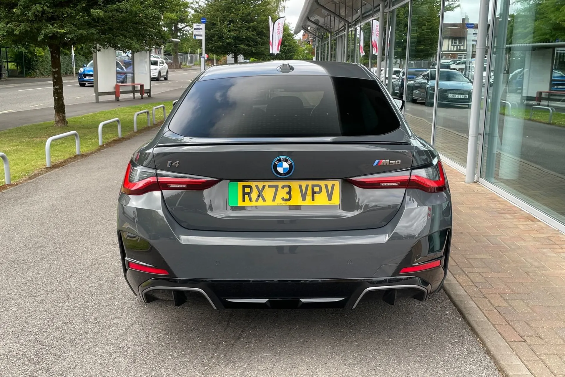BMW I4 thumbnail image number 6