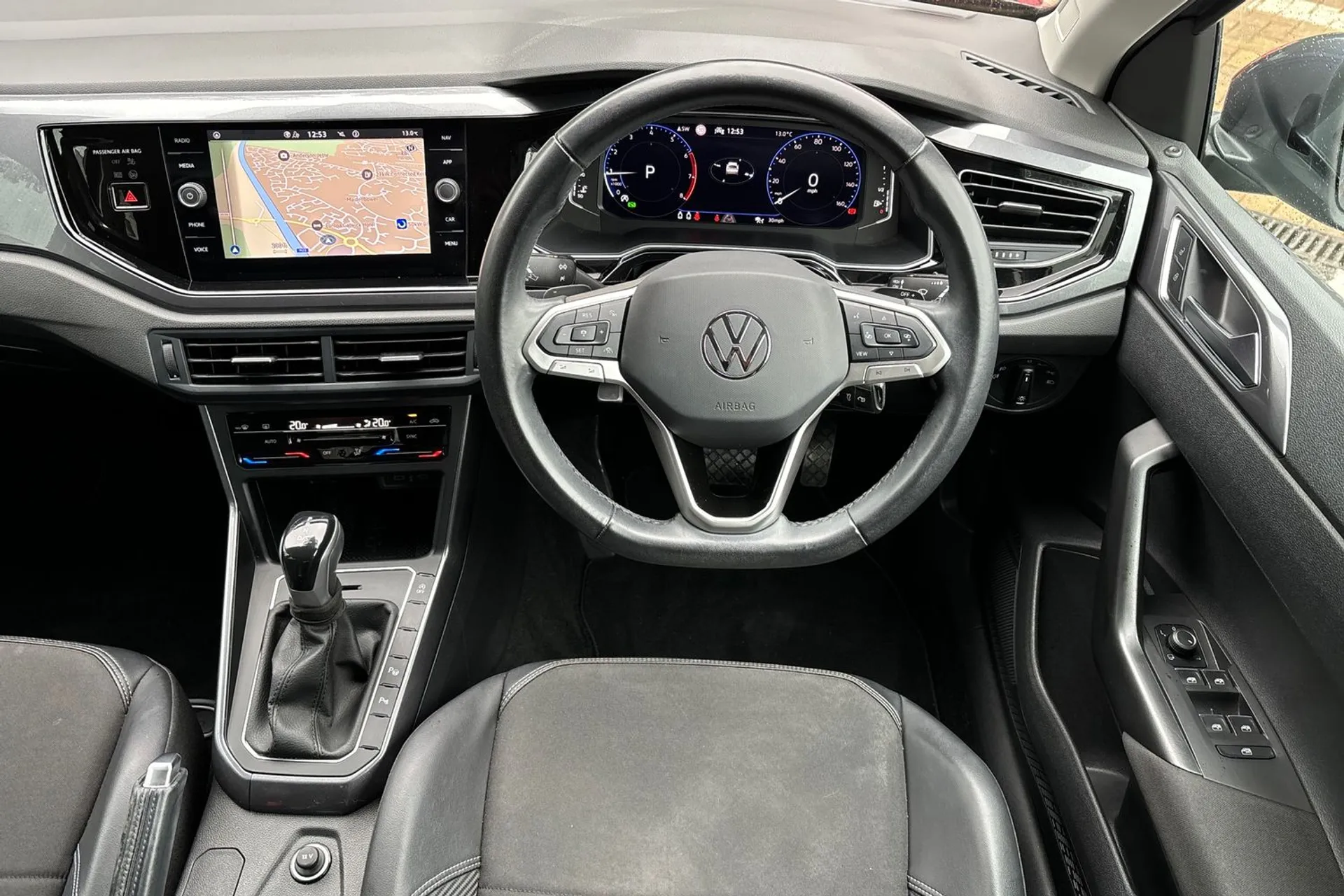 VOLKSWAGEN TAIGO thumbnail image number 34