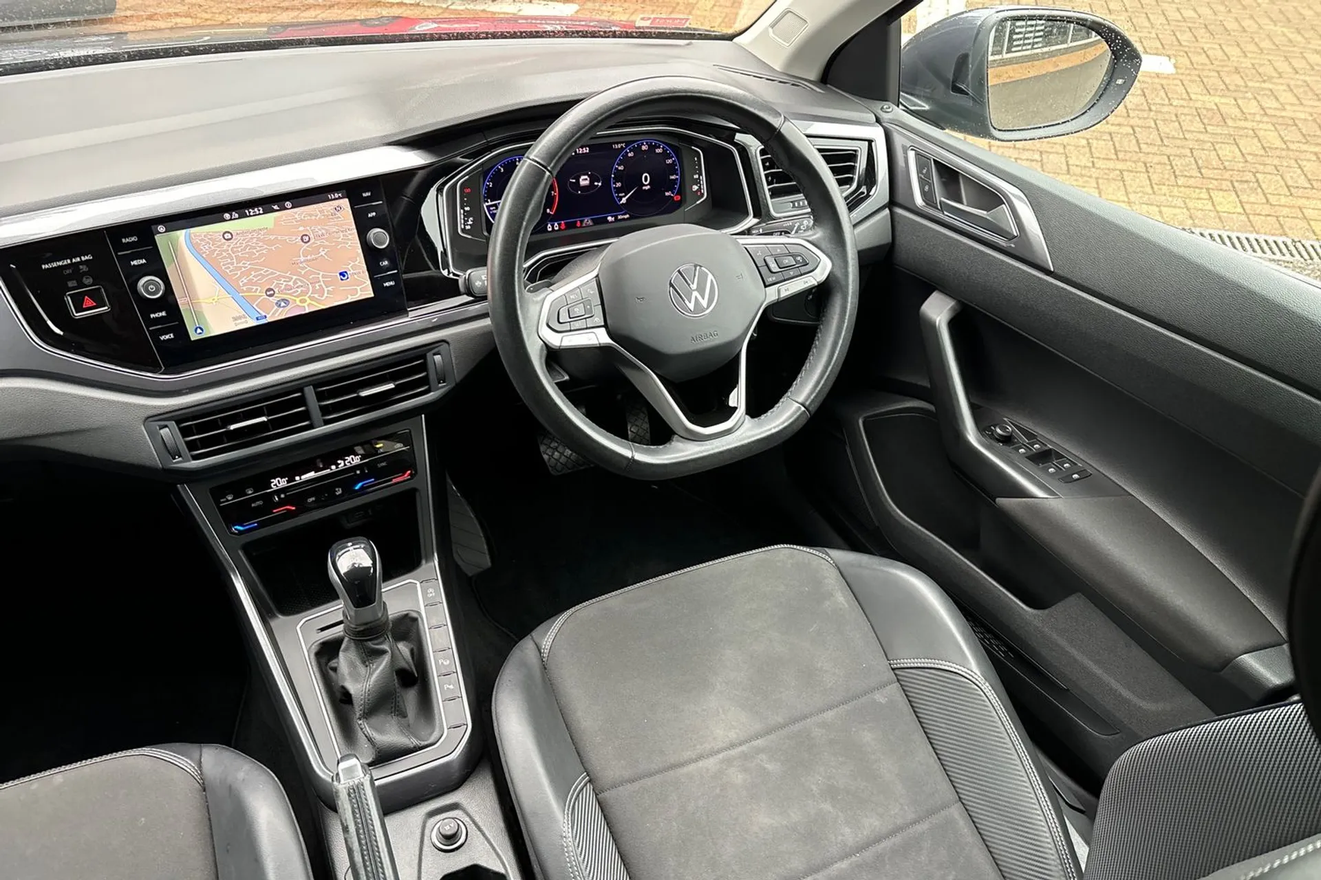 VOLKSWAGEN TAIGO thumbnail image number 33