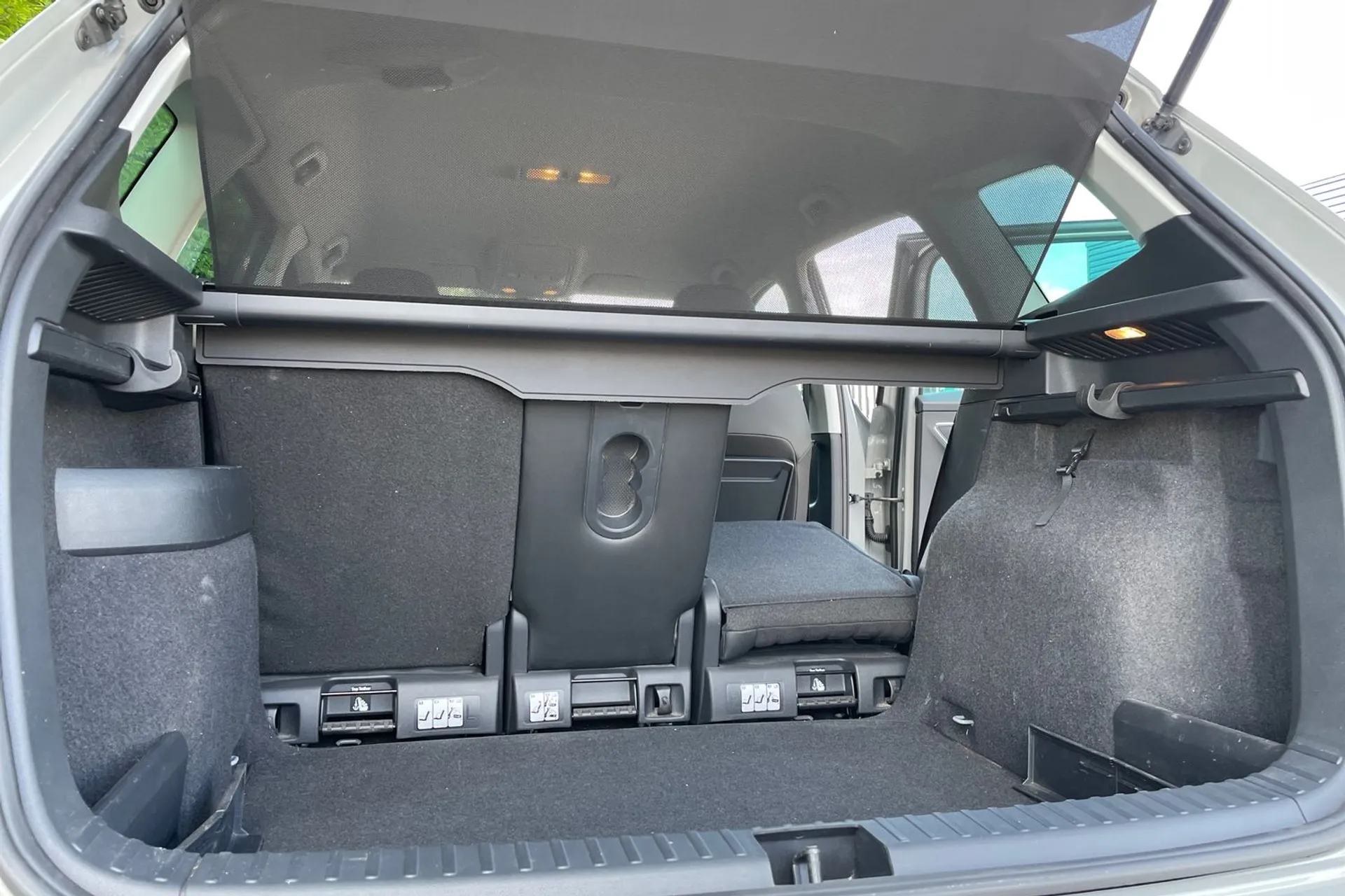 SKODA KAROQ thumbnail image number 21
