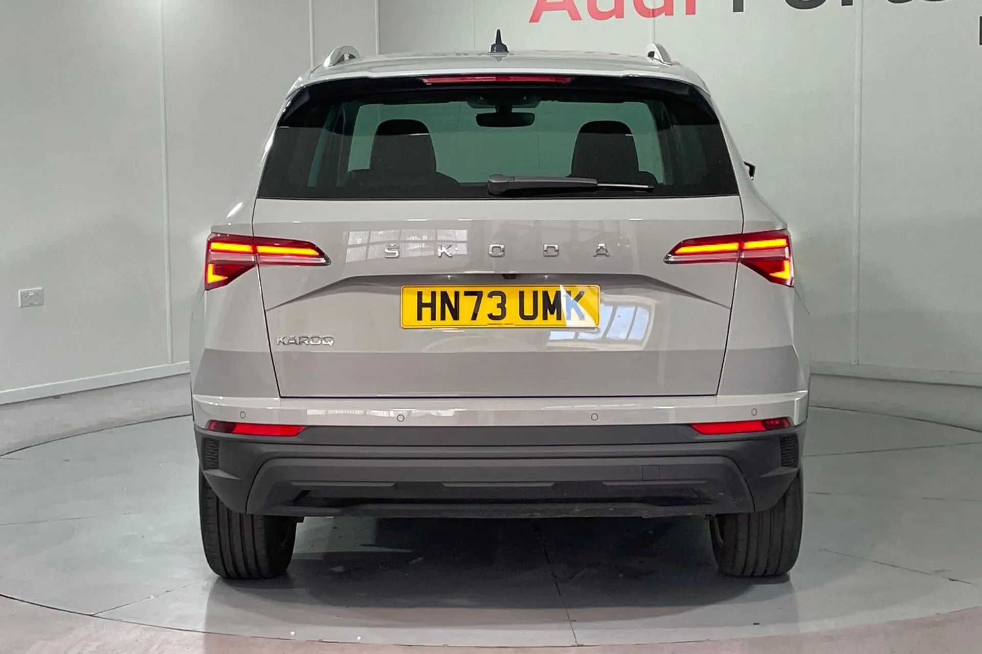SKODA KAROQ thumbnail image number 8